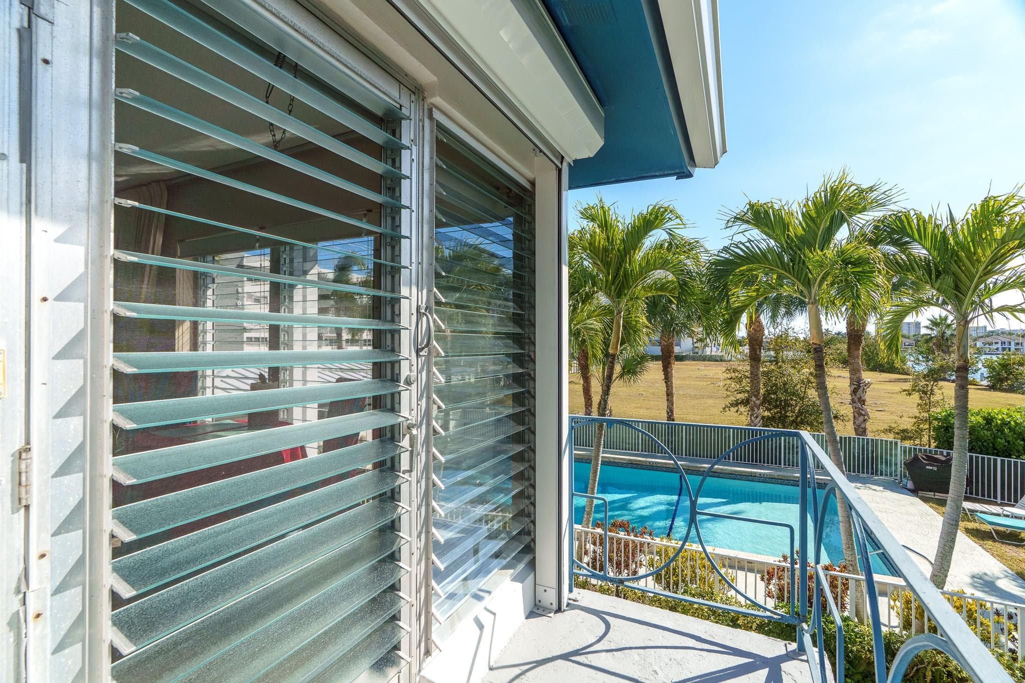 561 Bayshore Drive 7, Fort Lauderdale, FL 33304 — photo 16 of 61