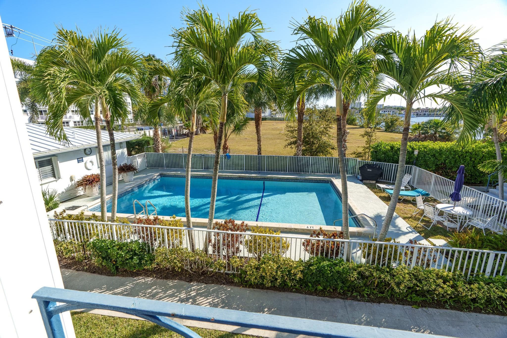 561 Bayshore Drive 7, Fort Lauderdale, FL 33304 — photo 43 of 61