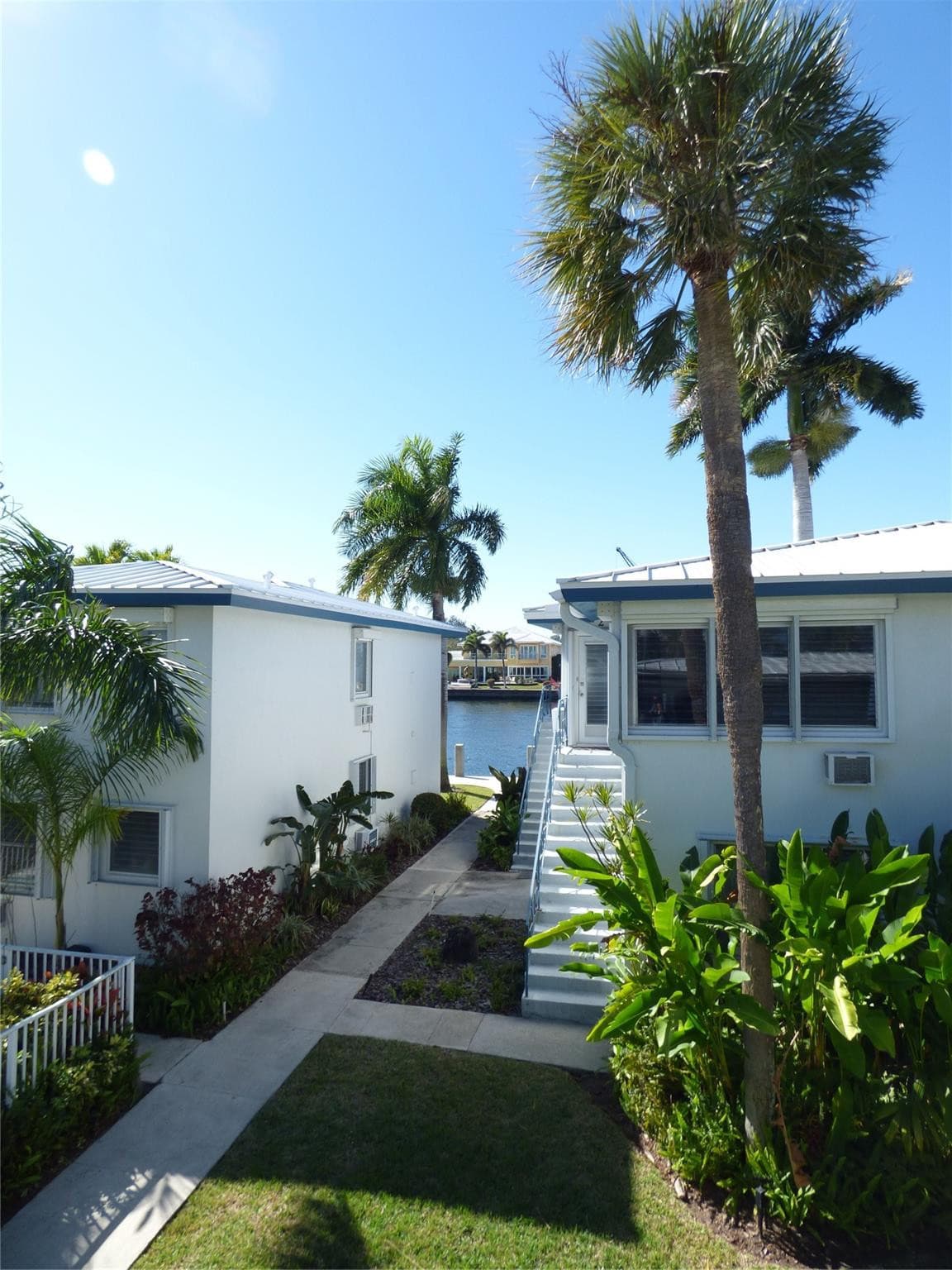 561 Bayshore Drive 7, Fort Lauderdale, FL 33304 — photo 44 of 61