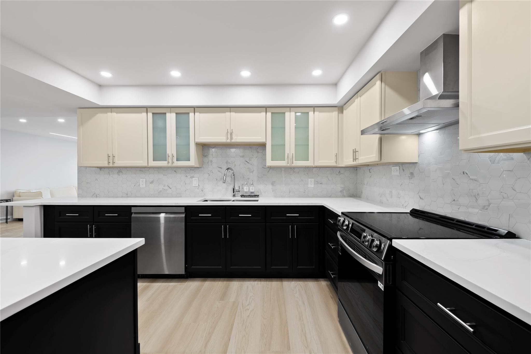 3500 Galt Ocean Drive 1516, Fort Lauderdale, FL 33308 — photo 10 of 49