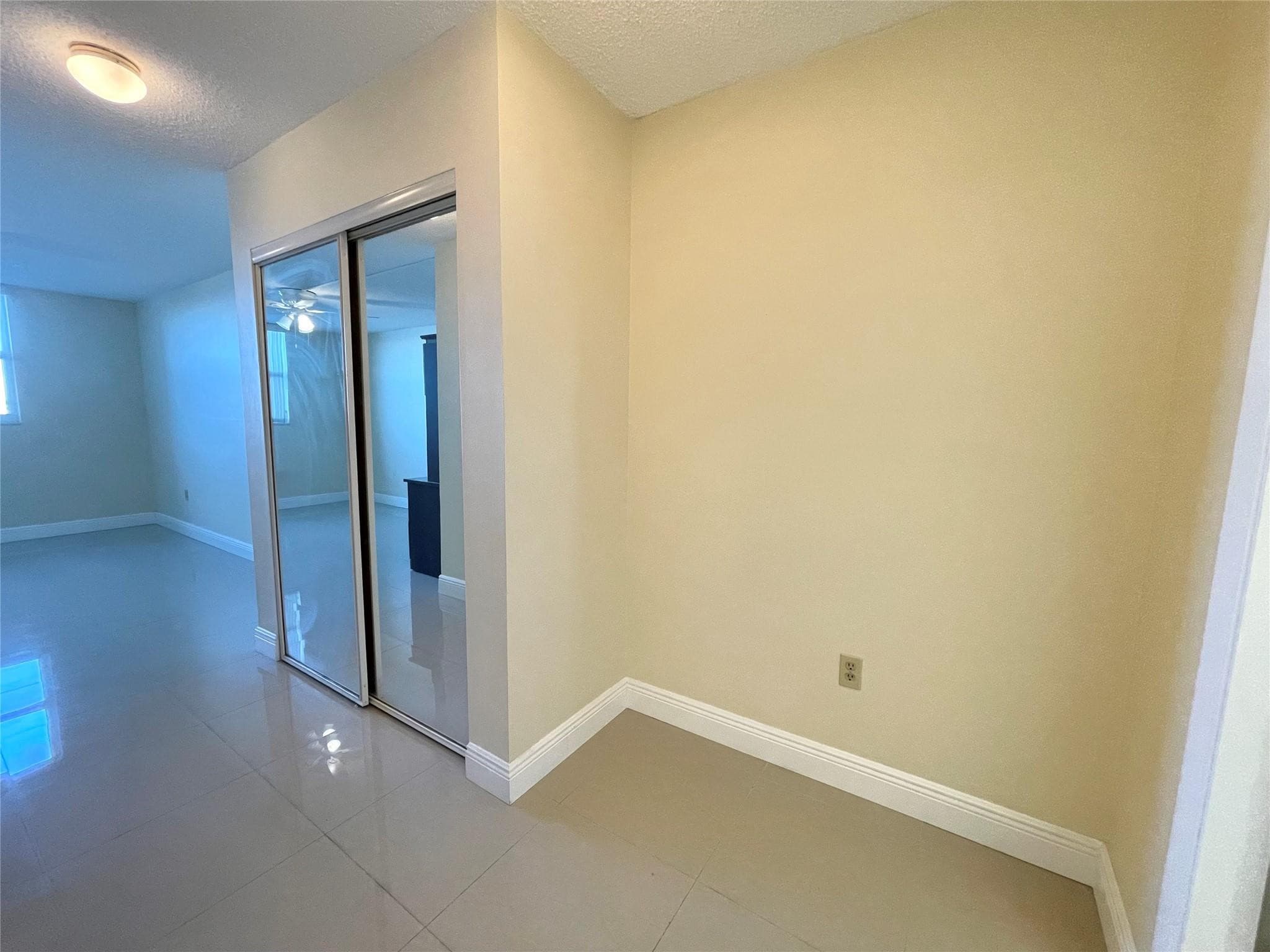 1175 NE Miami Gardens Drive 405, Miami, FL 33179 — photo 15 of 44