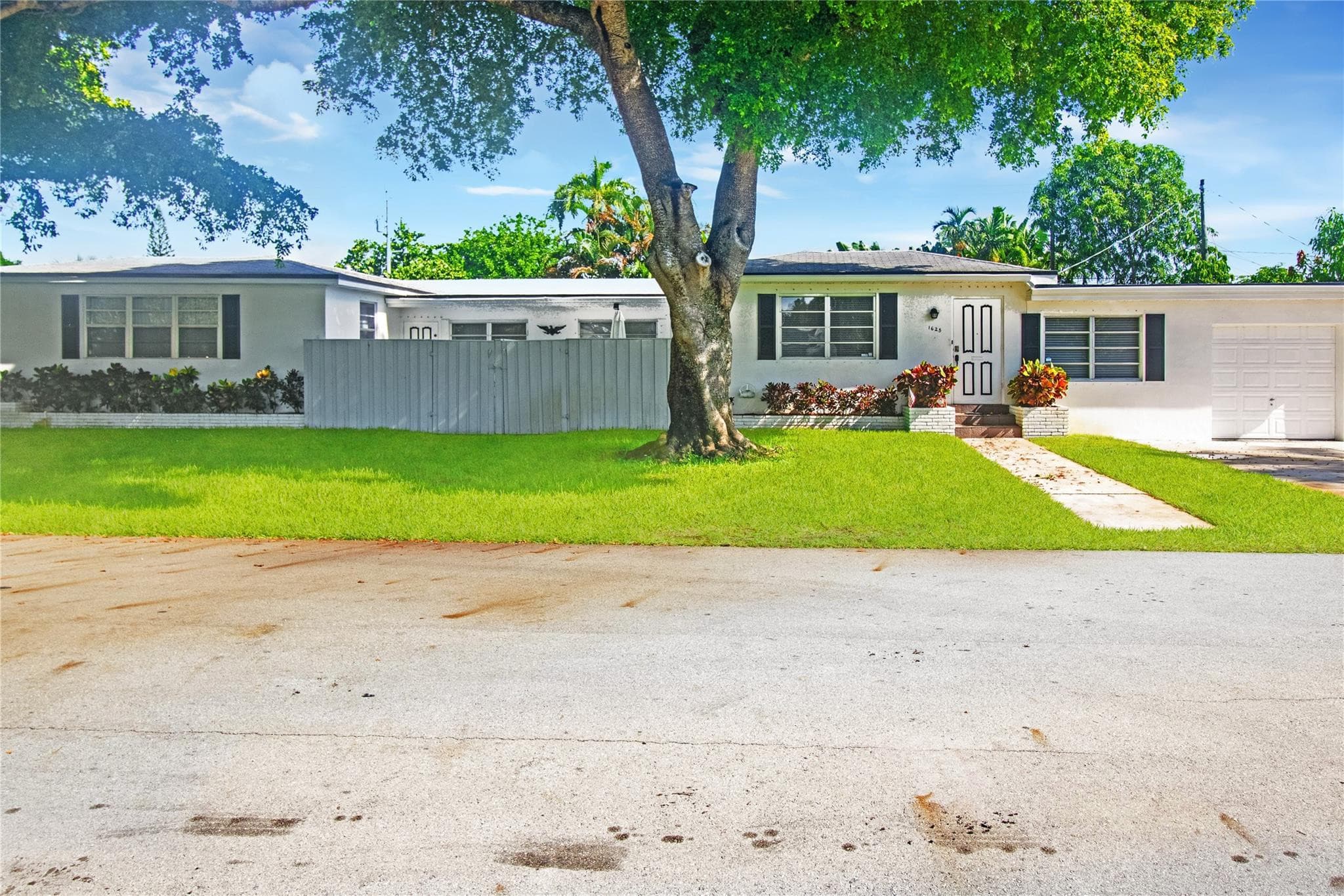 1625 Cleveland Street, Hollywood, FL 33020 — photo 53 of 62
