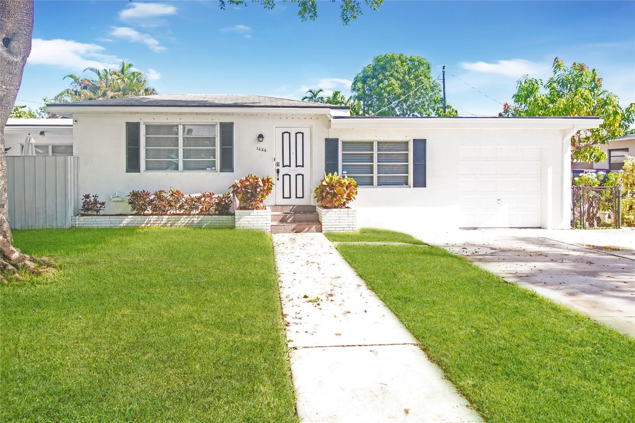 1625 Cleveland Street, Hollywood, FL 33020 — photo 55 of 62