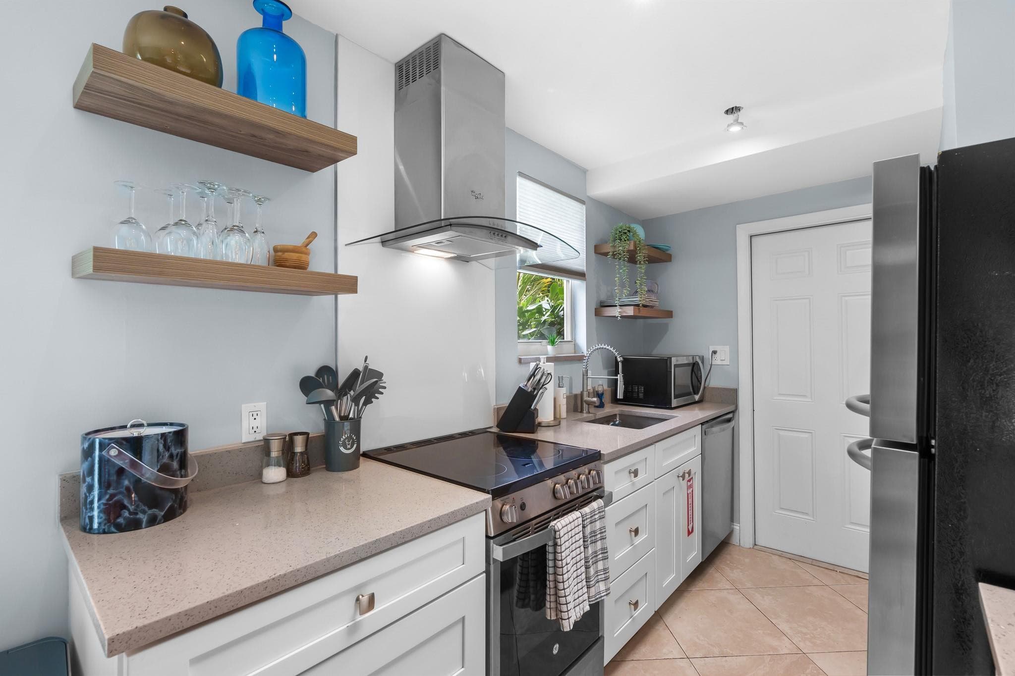 1110 NW 7th Avenue, Fort Lauderdale, FL 33311 — photo 11 of 50