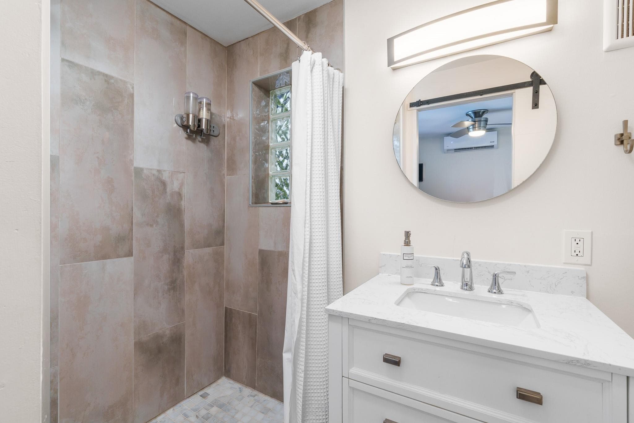 1110 NW 7th Avenue, Fort Lauderdale, FL 33311 — photo 14 of 50