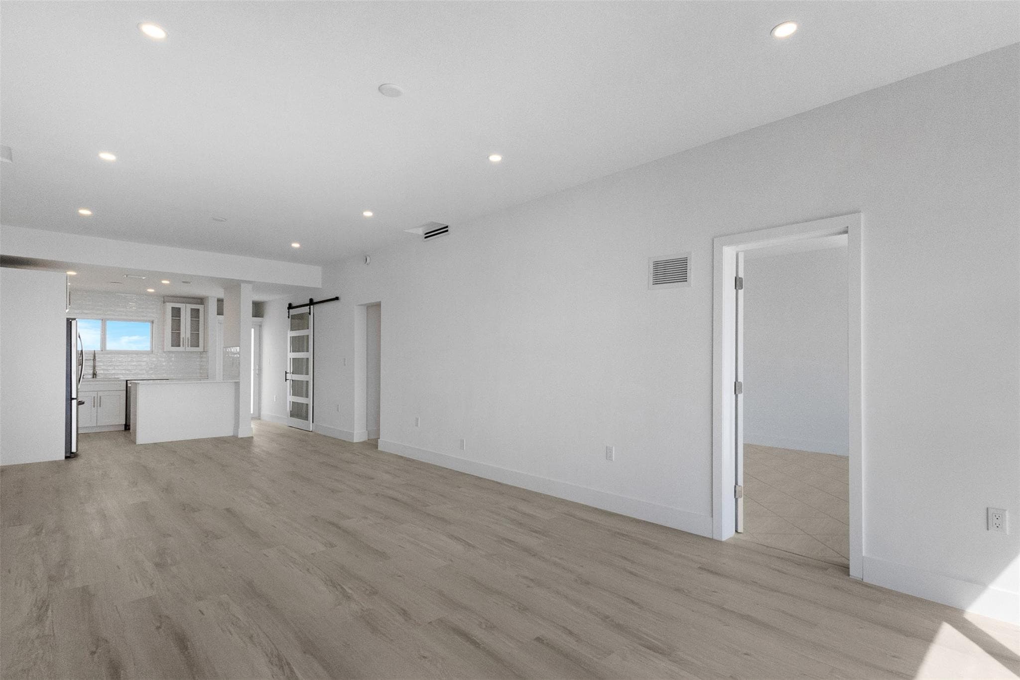 500 SE 21st Avenue 805, Deerfield Beach, FL 33441 — photo 12 of 52