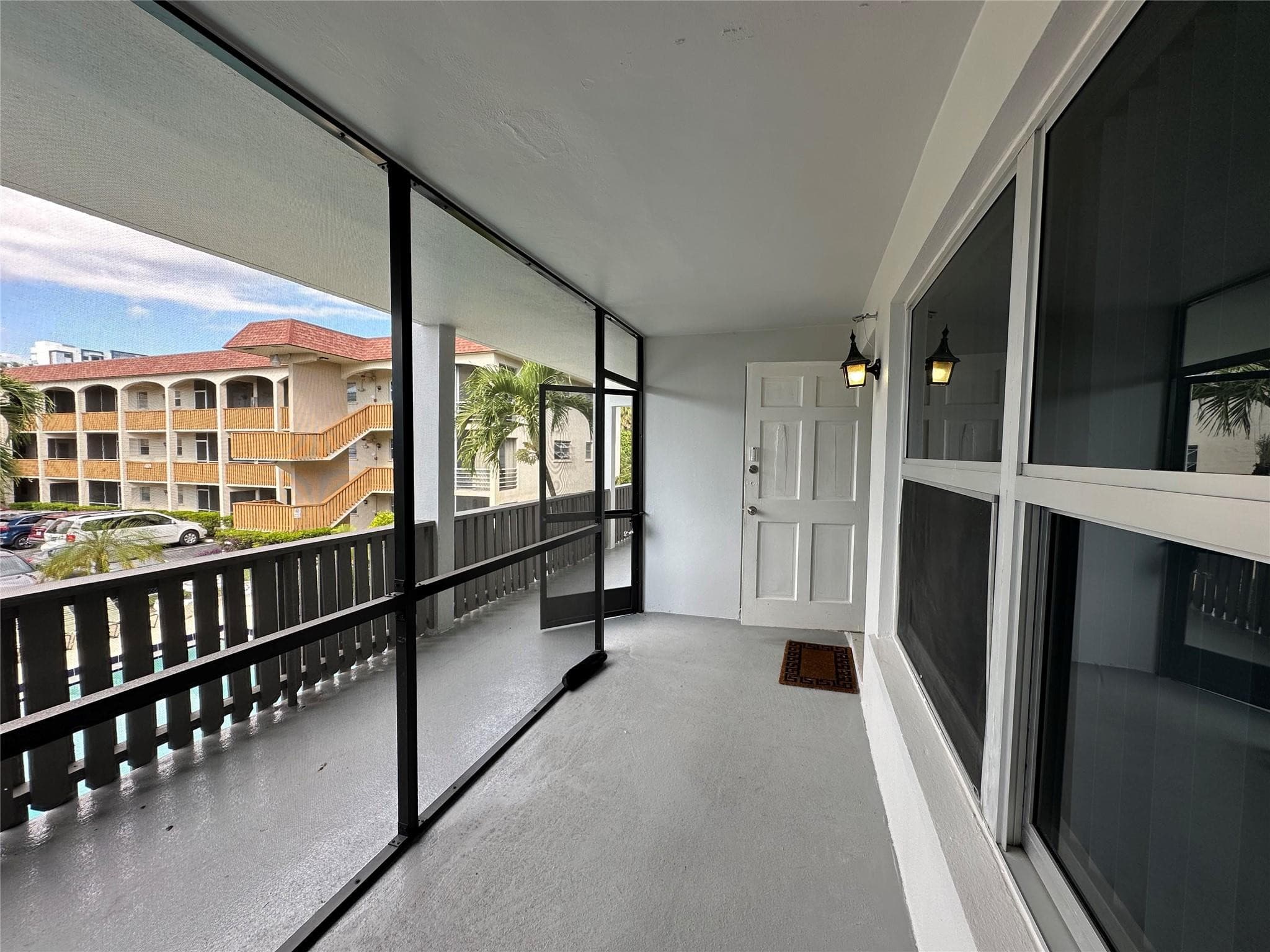 651 Pine Drive, Pompano Beach, FL 33060 — photo 4 of 40