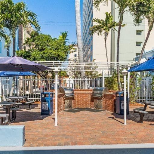 315 Van Buren Street 205b, Hollywood, FL 33019 — photo 15 of 17