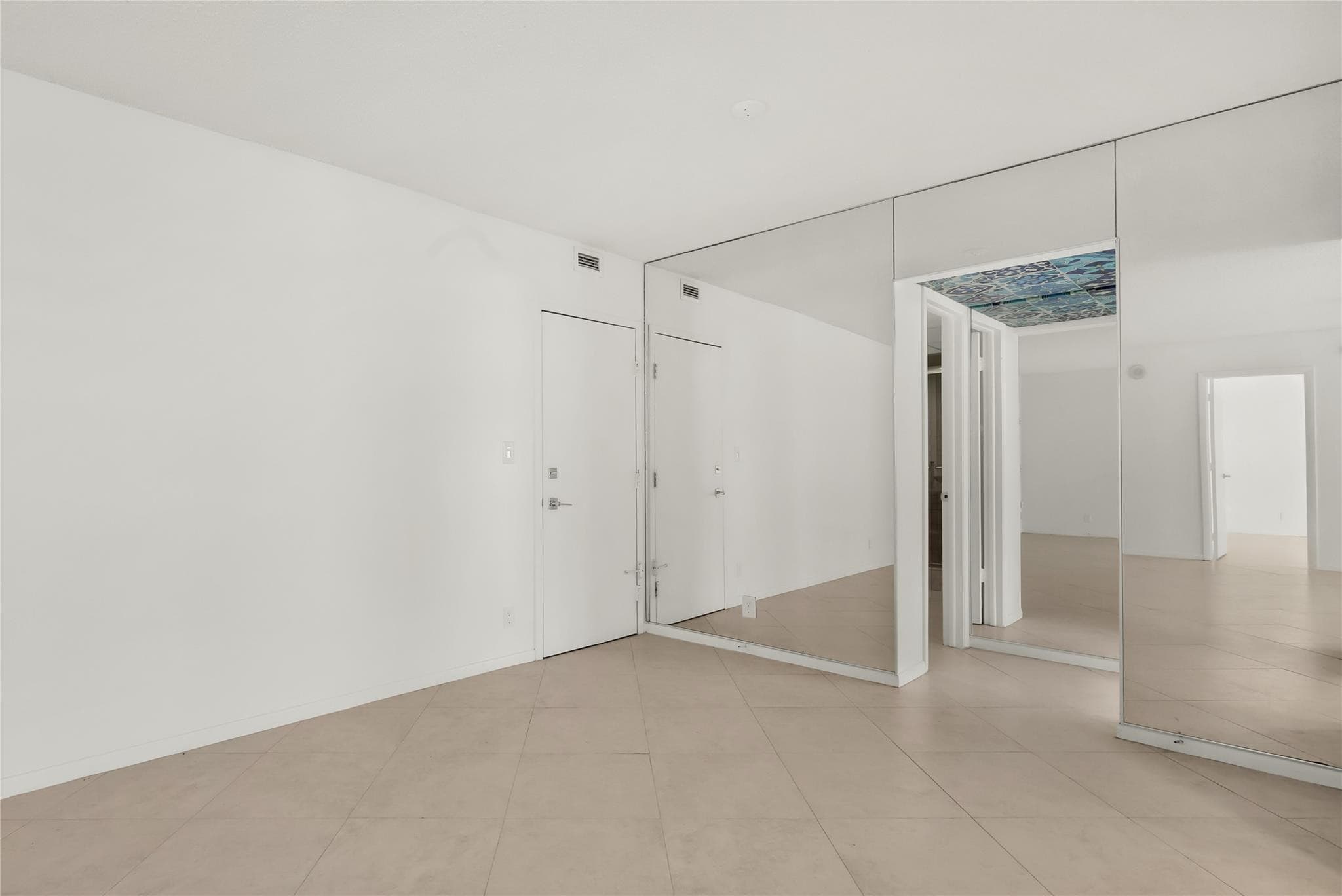 2715 N Ocean Boulevard 7d, Fort Lauderdale, FL 33308 — photo 7 of 26