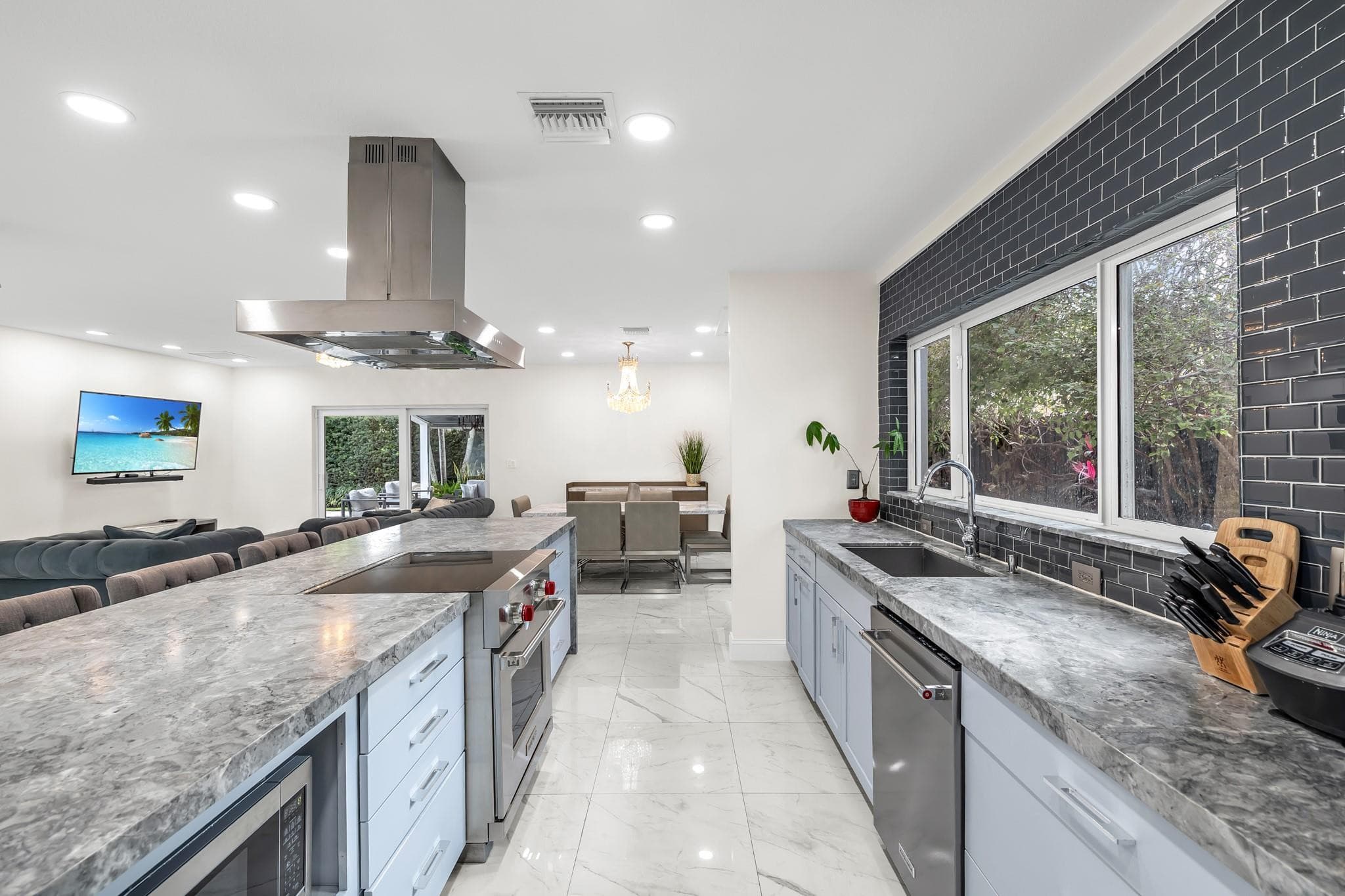 1920 NE 57th Street, Fort Lauderdale, FL 33308 — photo 12 of 35