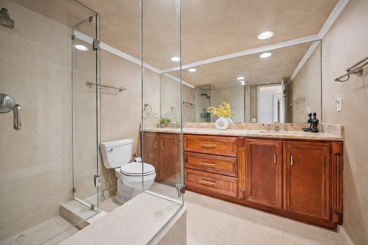 936 Intracoastal Drive 19F, Fort Lauderdale, FL 33304 — photo 35 of 52