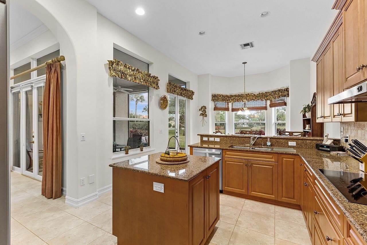 1274 River Reach Drive, Vero Beach, FL 32967 — photo 9 of 36