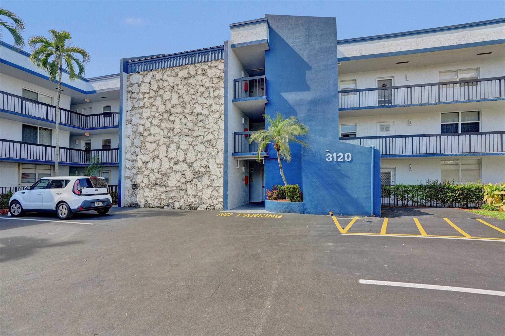 3120 Holiday Springs Boulevard 106, Margate, FL 33063 — photo 42 of 56