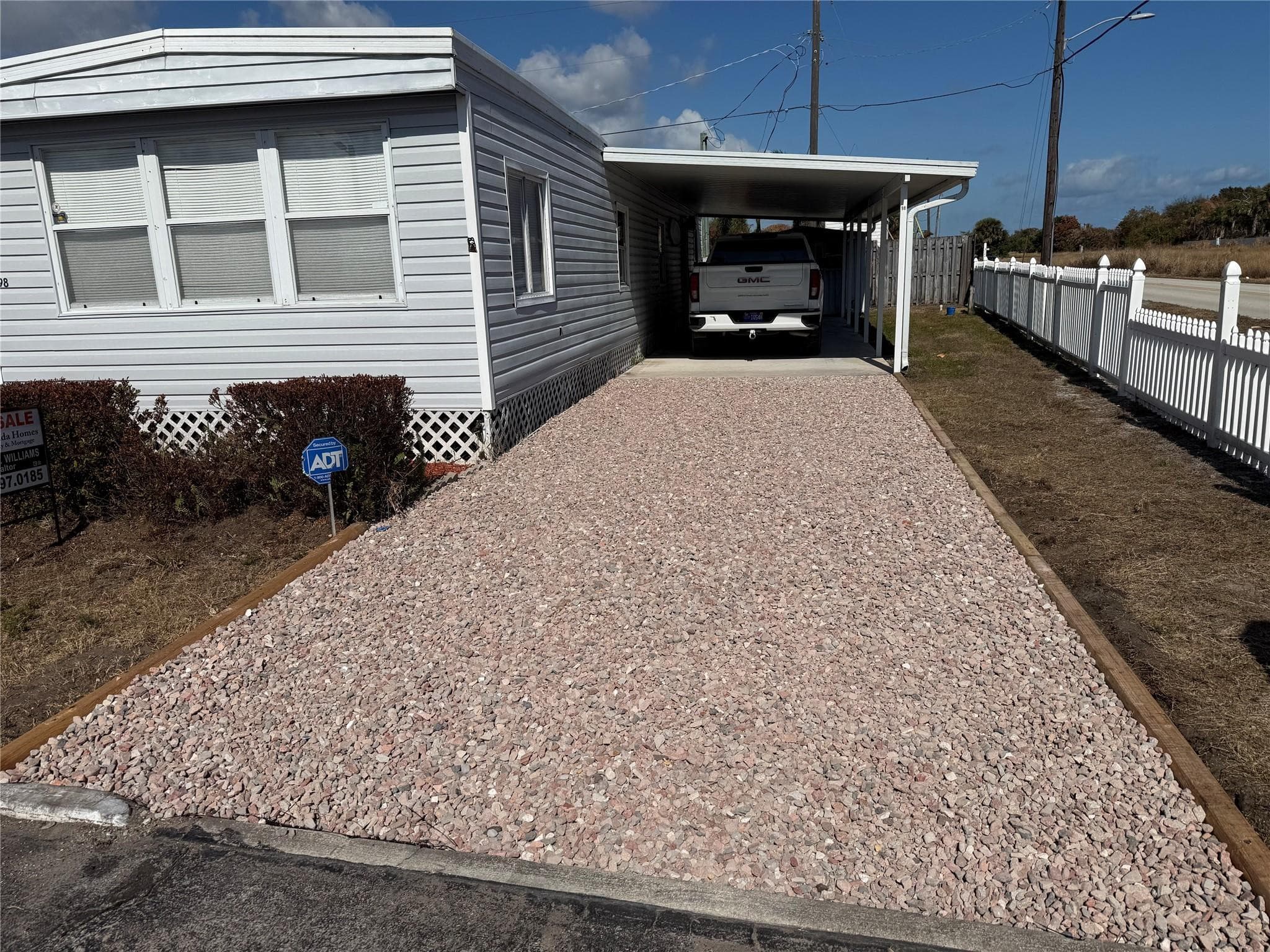10885 SE Federal Highway 98, Hobe Sound, FL 33455 — photo 3 of 37