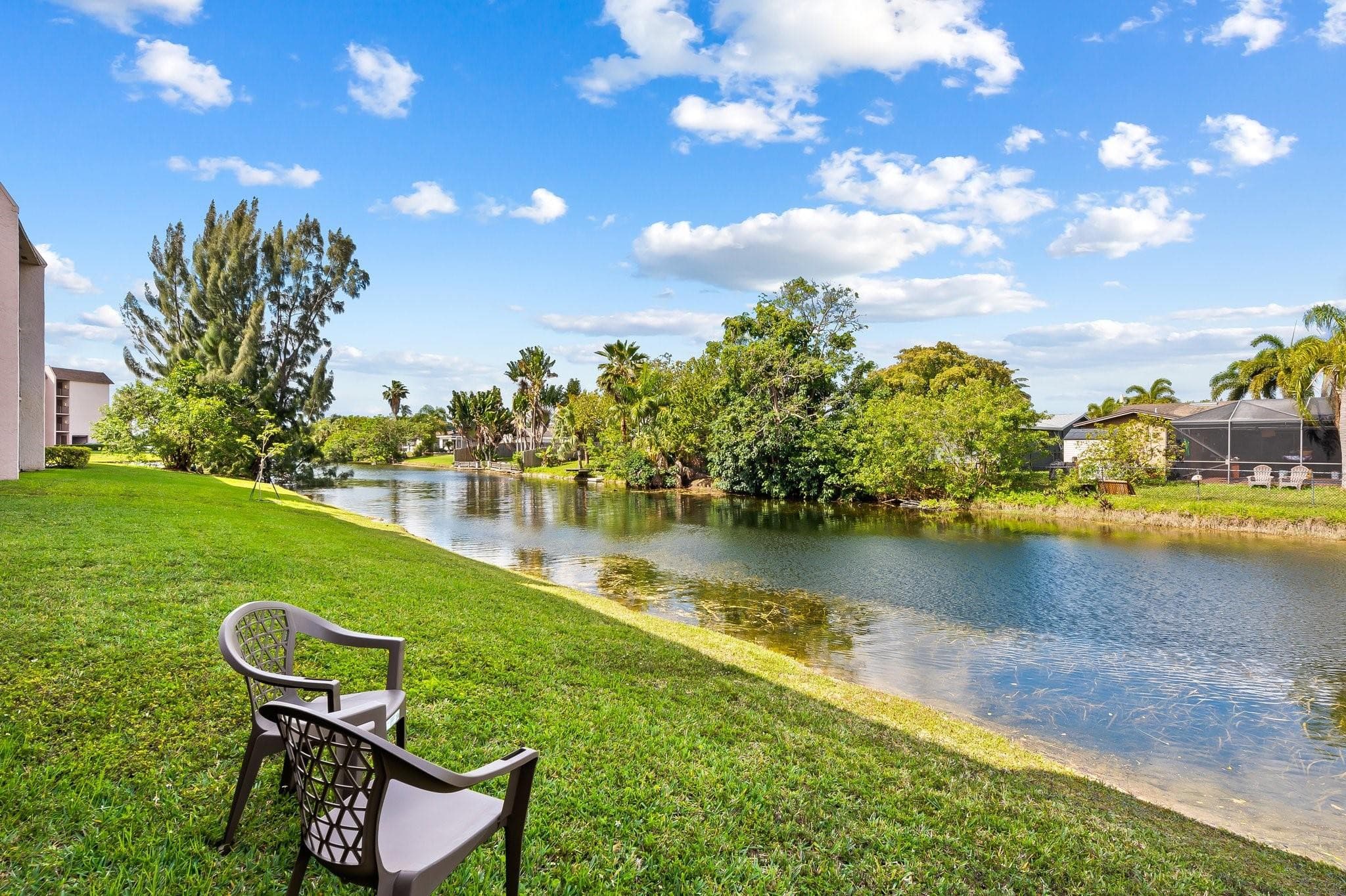 10442 Sunrise Lakes Boulevard 111, Sunrise, FL 33322 — photo 5 of 27