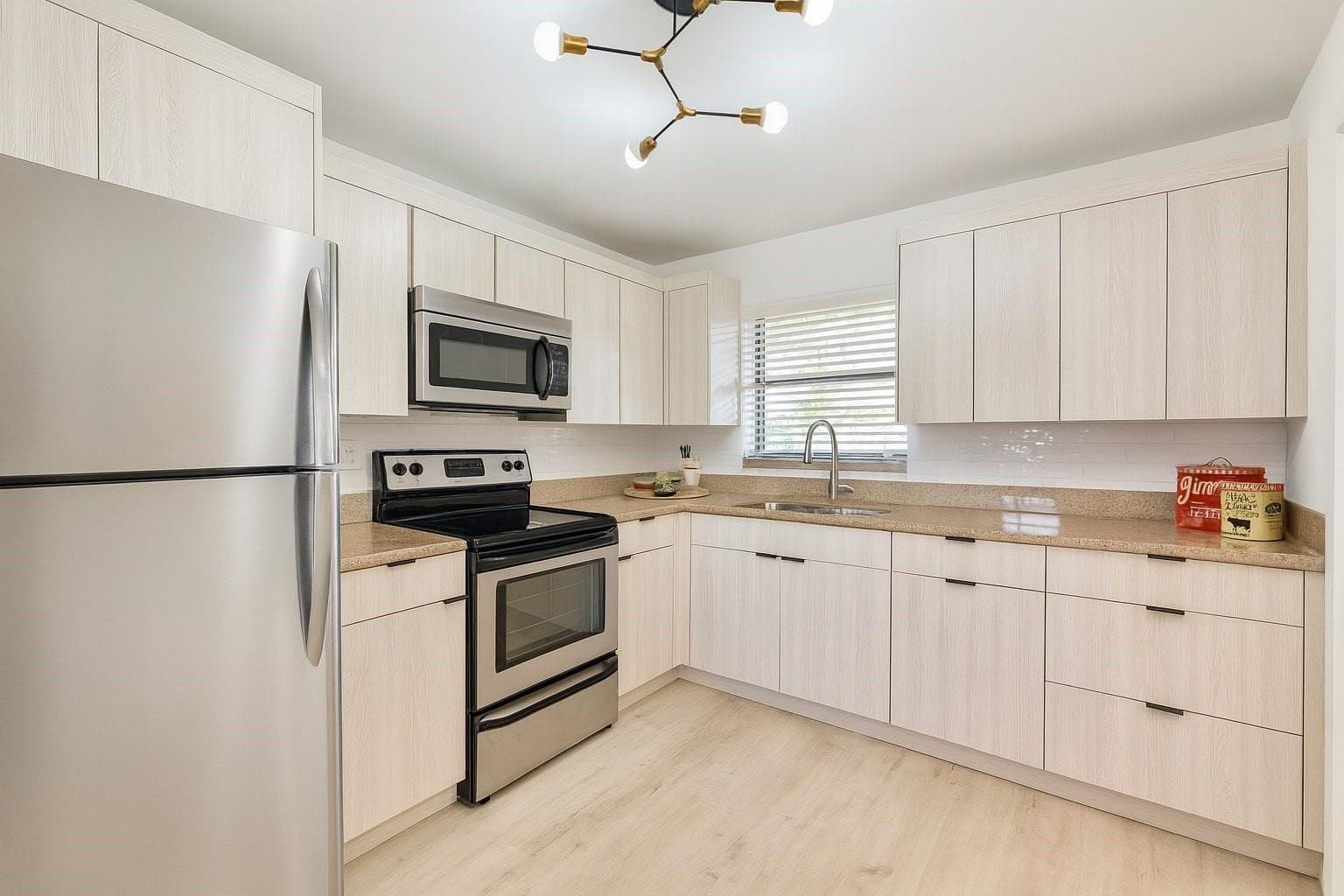 10442 Sunrise Lakes Boulevard 111, Sunrise, FL 33322 — photo 7 of 27
