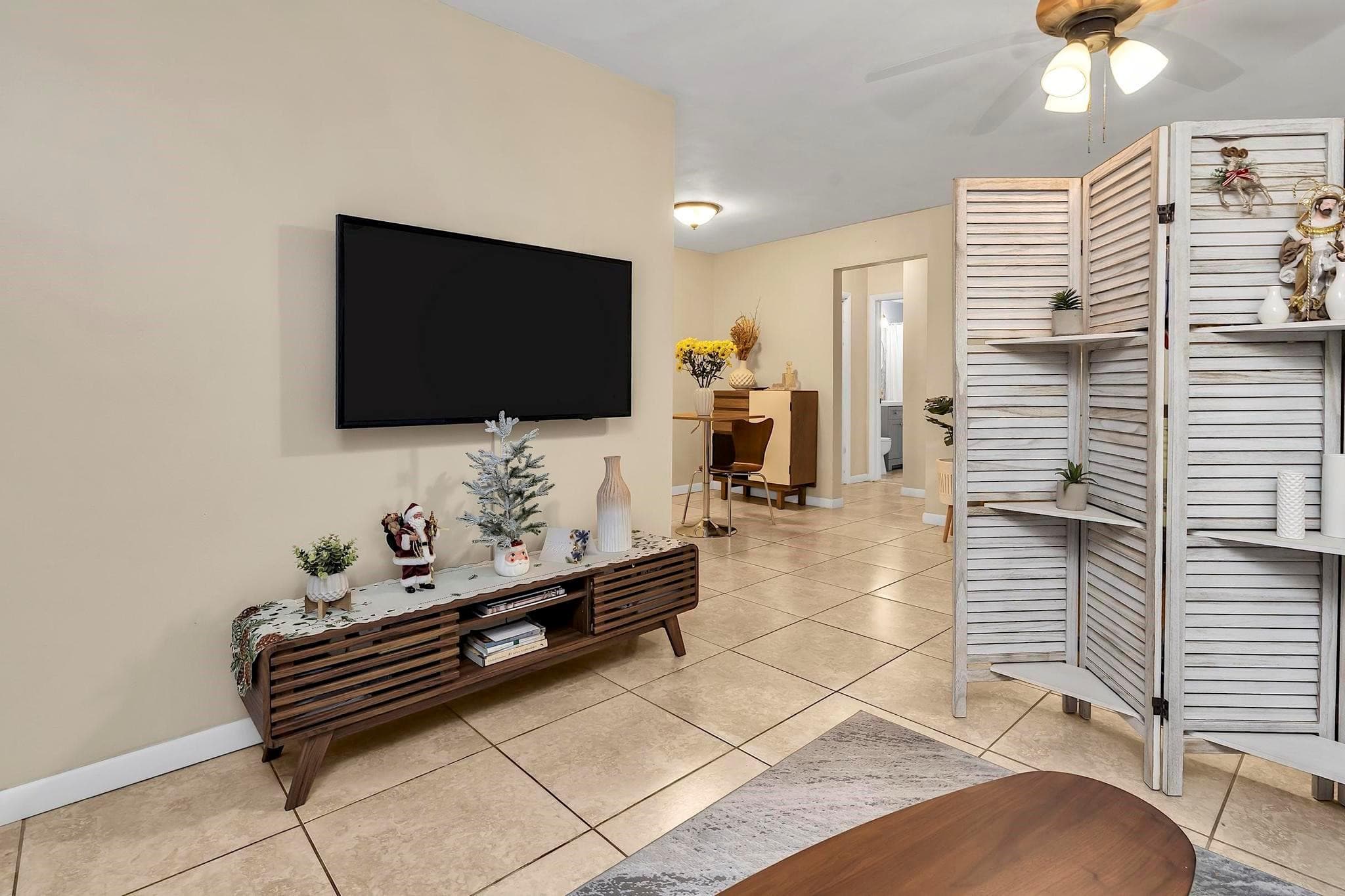 2700 NE 135th Street 31, North Miami, FL 33181 — photo 4 of 29