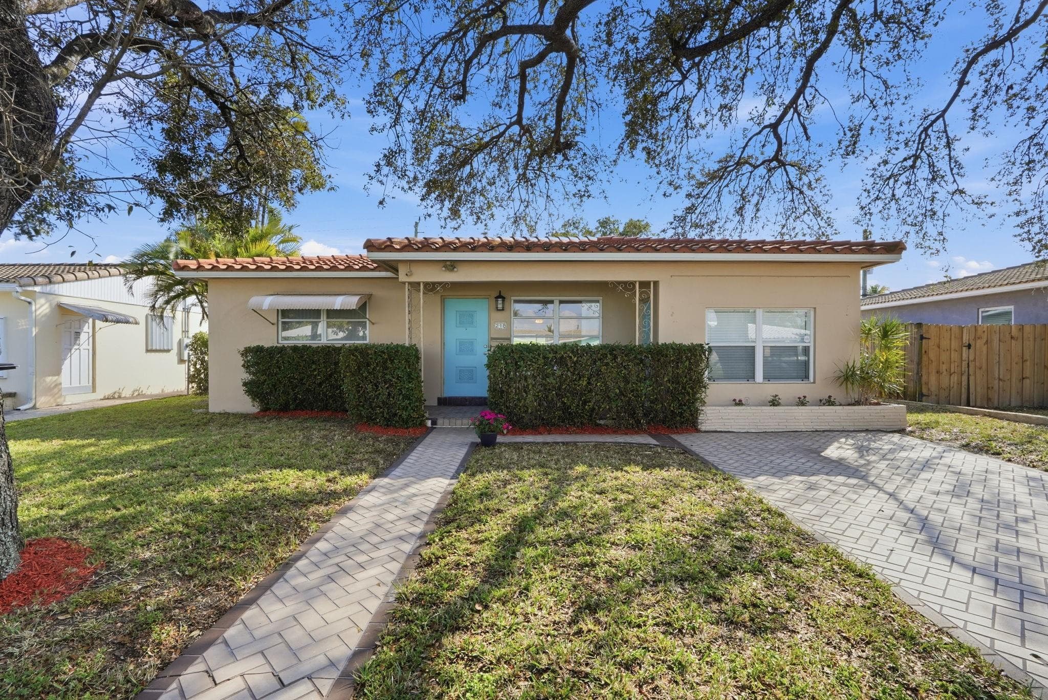 218 SE 3rd Terrace, Dania Beach, FL 33004 — photo 1 of 25