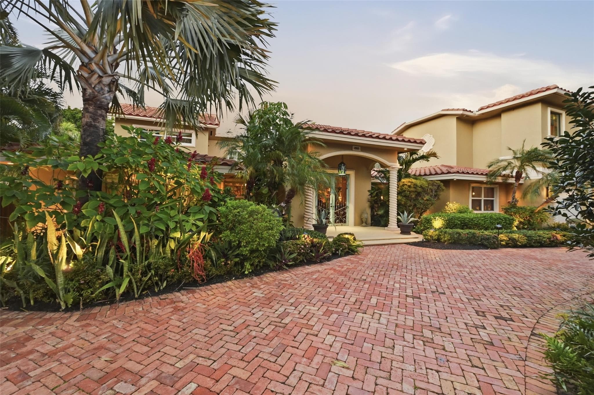 2525 NE 21st Court, Fort Lauderdale, FL 33305 — photo 2 of 62