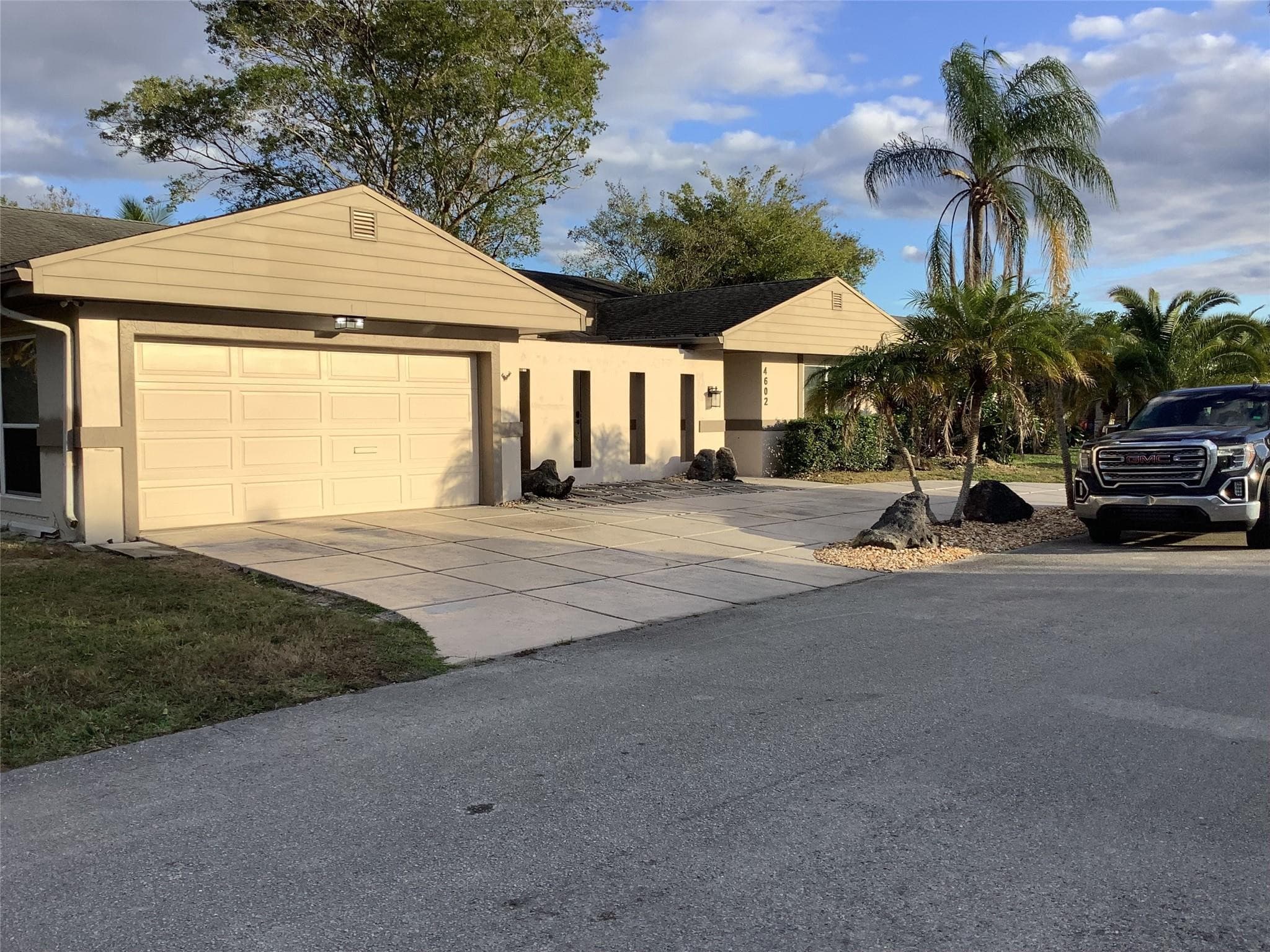 4602 Norfolk Island Pine Drive, Tamarac, FL 33319 — photo 2 of 46