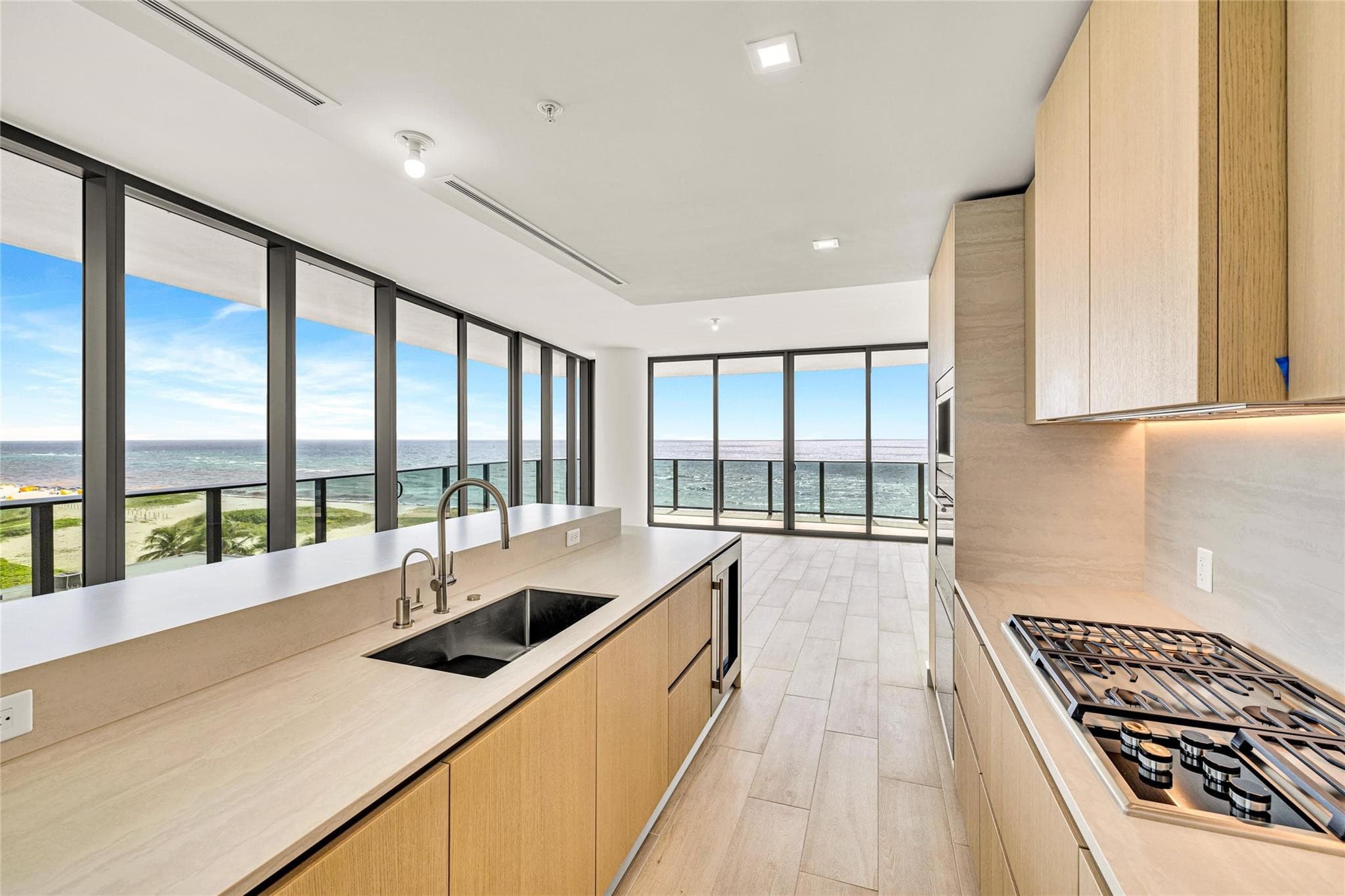 900 N Ocean Boulevard 606, Pompano Beach, FL 33062 — photo 10 of 62