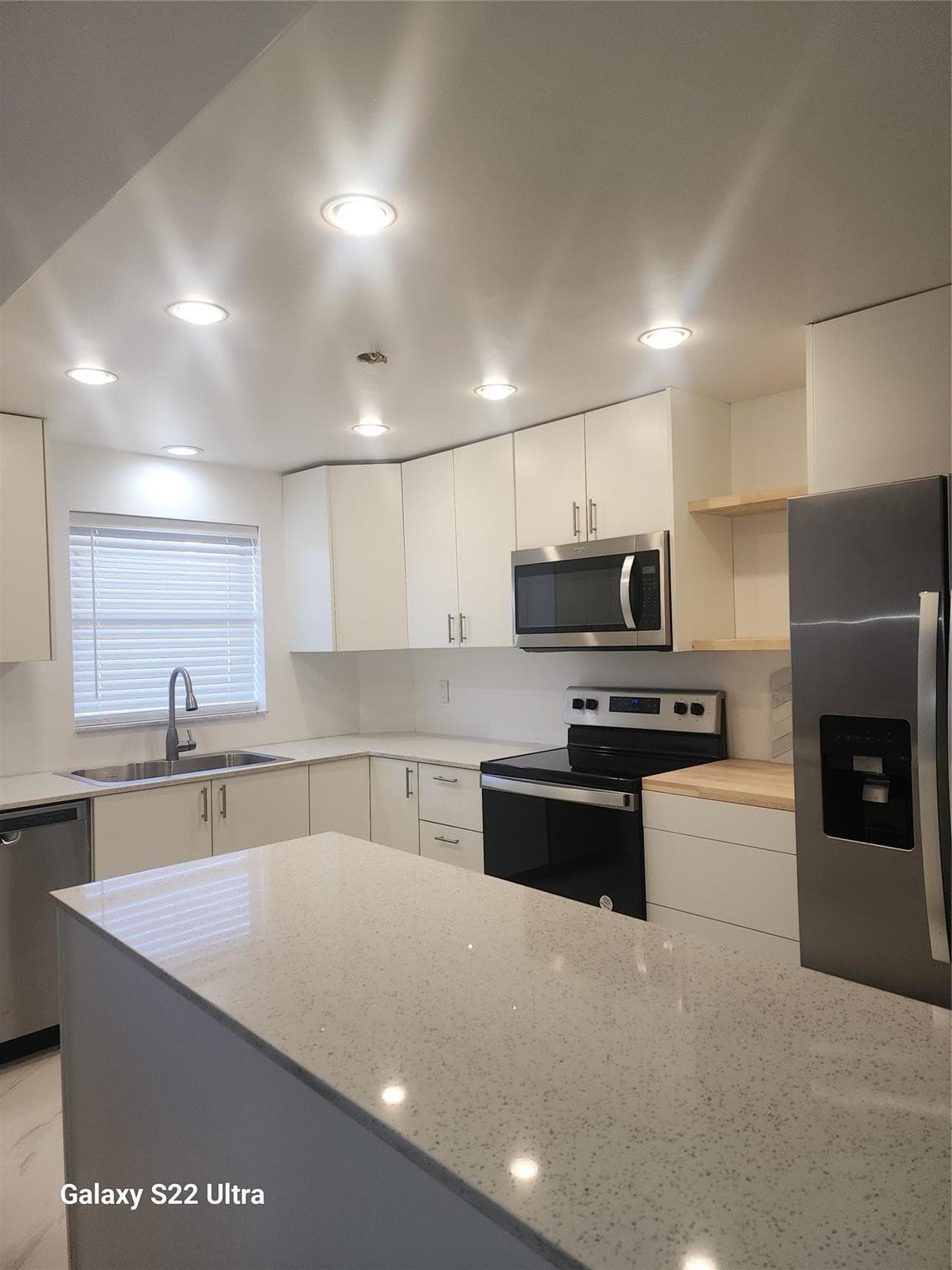700 SE 6th Avenue 111, Deerfield Beach, FL 33441 — photo 5 of 38