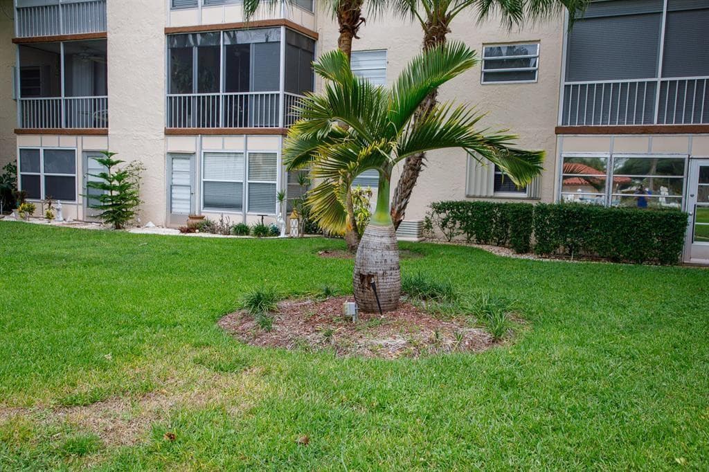 700 SE 6th Avenue 111, Deerfield Beach, FL 33441 — photo 37 of 38