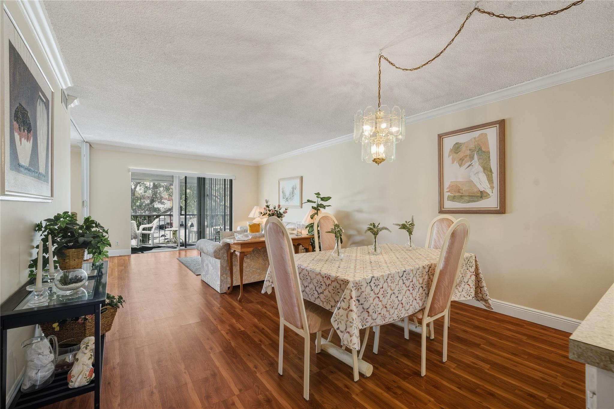 691 S Hollybrook Drive 304, Pembroke Pines, FL 33025 — photo 1 of 60