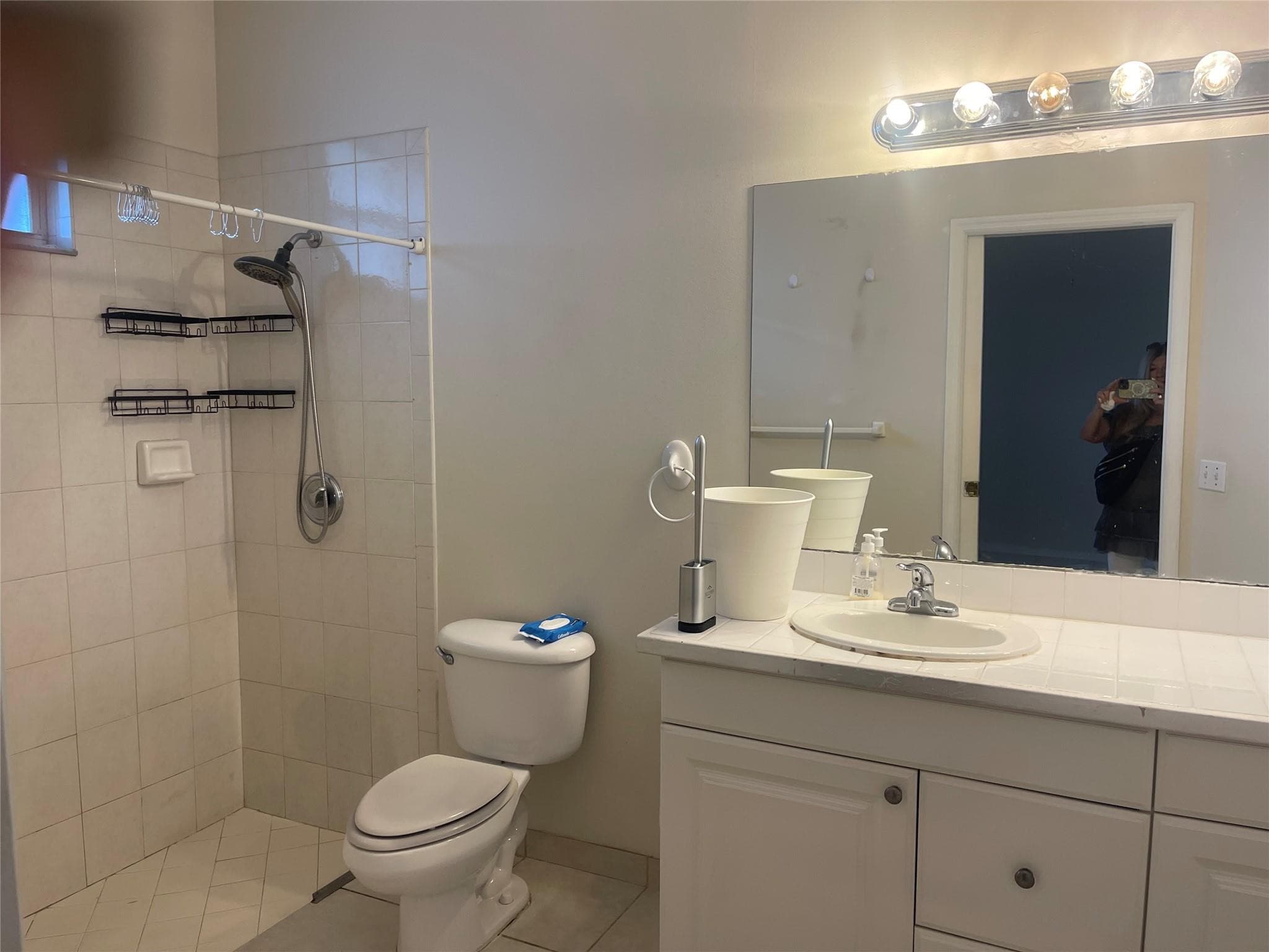 717 NE 4th Street, Hallandale Beach, FL 33009 — photo 8 of 16