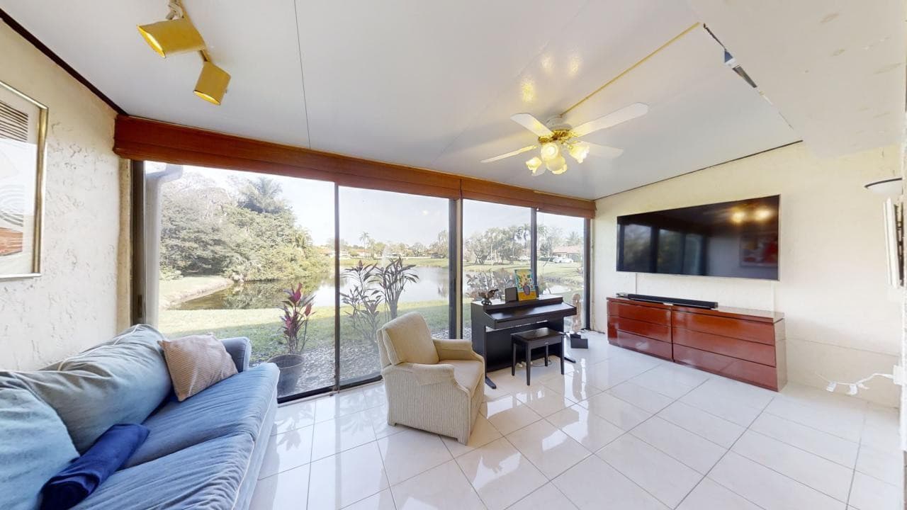8460 Casa Del Lago E, Boca Raton, FL 33433 — photo 18 of 37