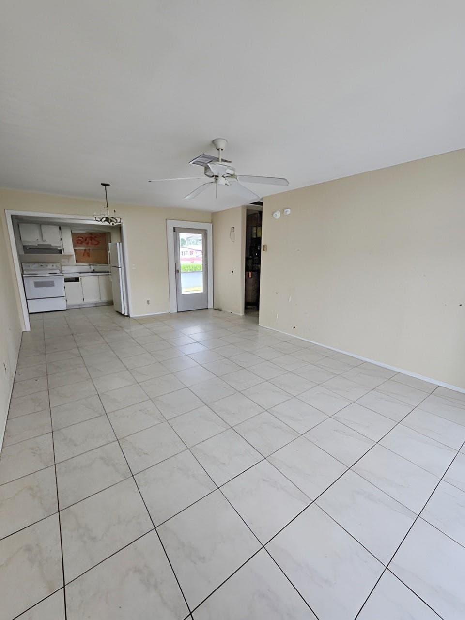 2950 E Crosley Drive I, West Palm Beach, FL 33415 — photo 4 of 28