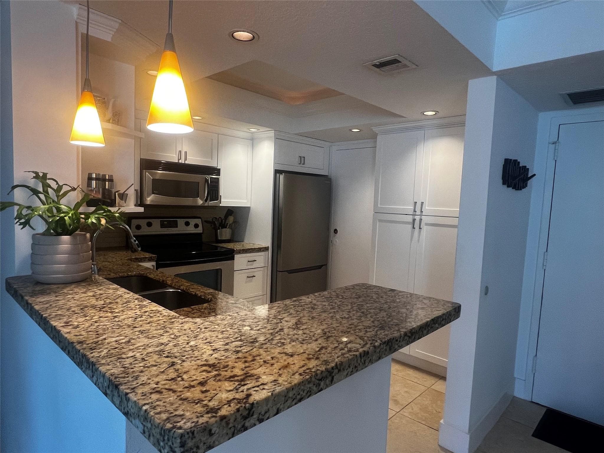 1170 N Federal Highway 311, Fort Lauderdale, FL 33304 — photo 21 of 38