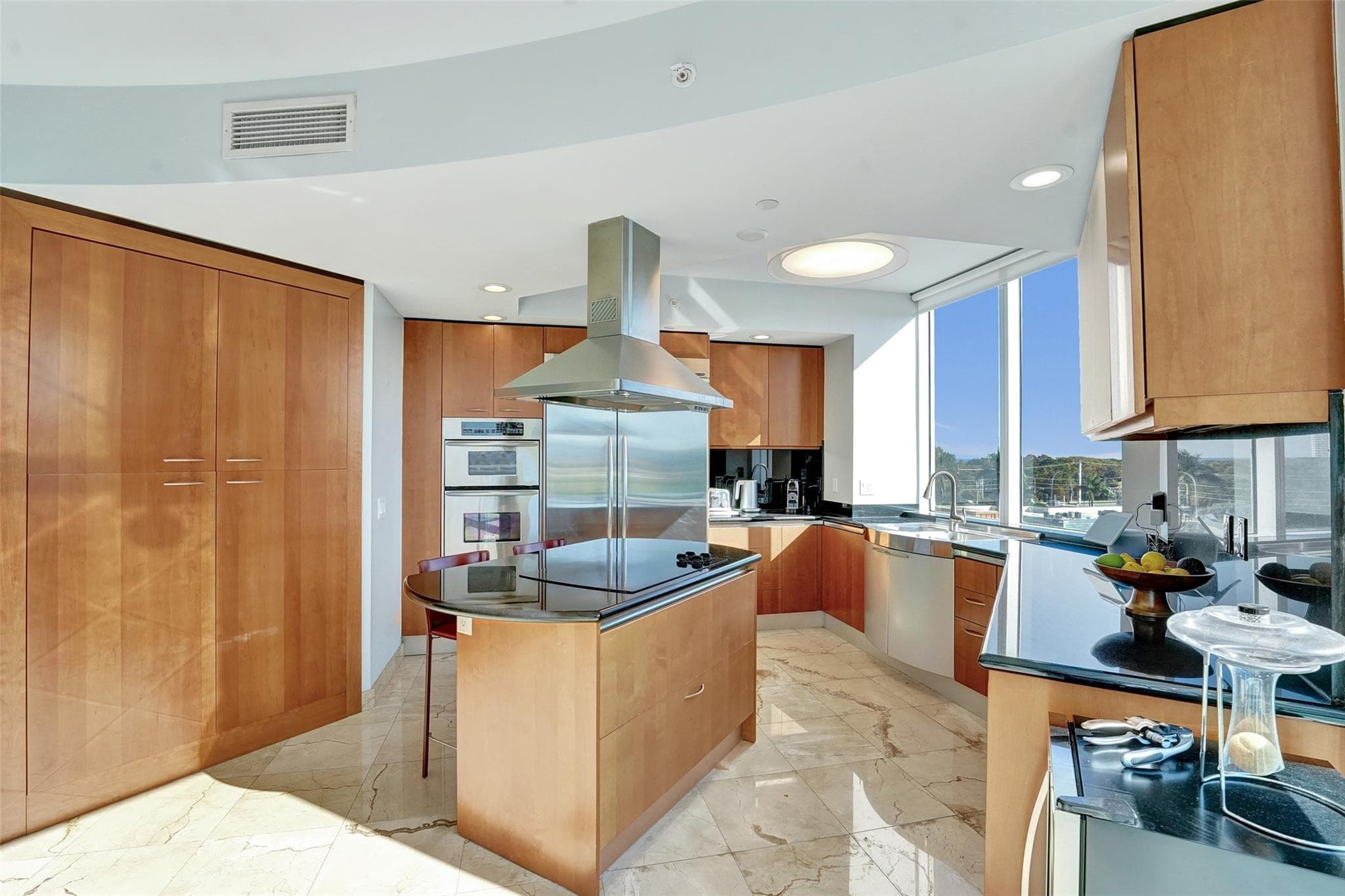 2845 NE 9th Street 601, Fort Lauderdale, FL 33304 — photo 11 of 44