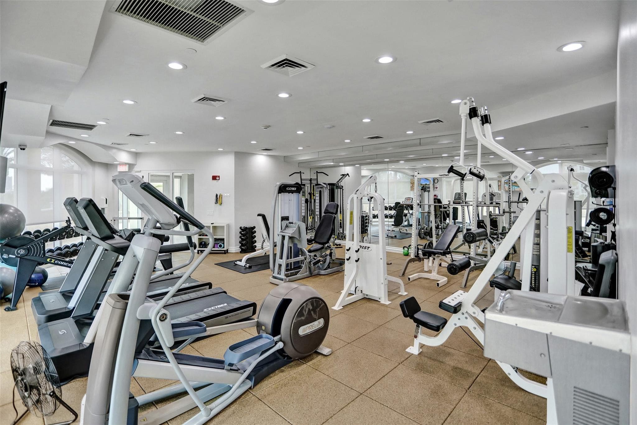 2845 NE 9th Street 601, Fort Lauderdale, FL 33304 — photo 34 of 44