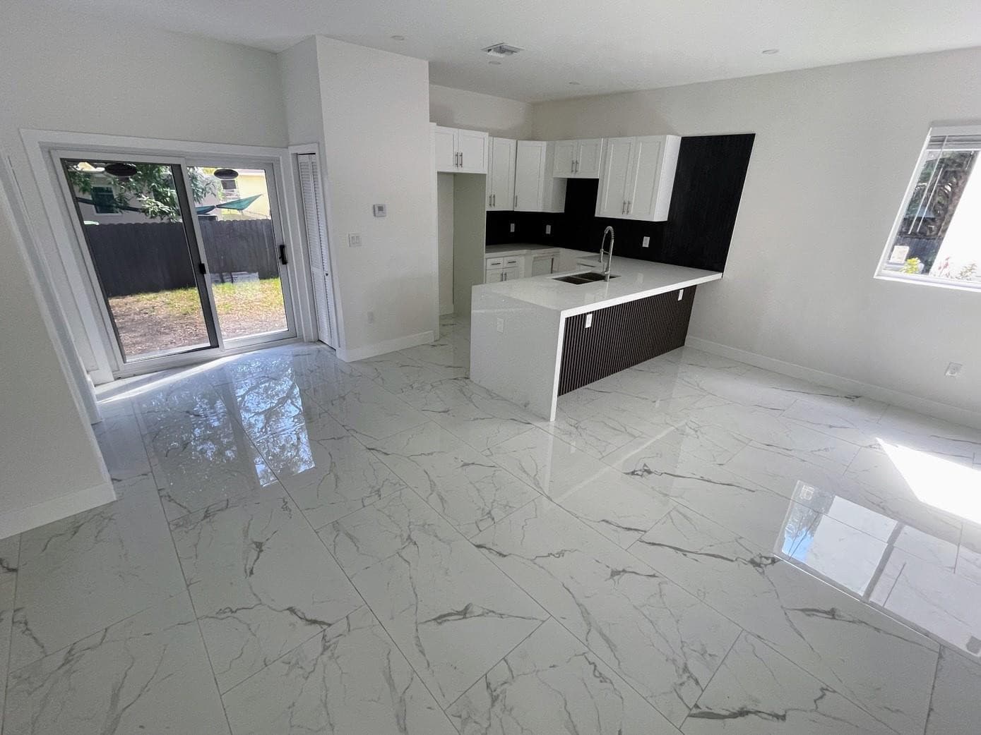 536 NW 13th Avenue, Fort Lauderdale, FL 33311 — photo 17 of 44