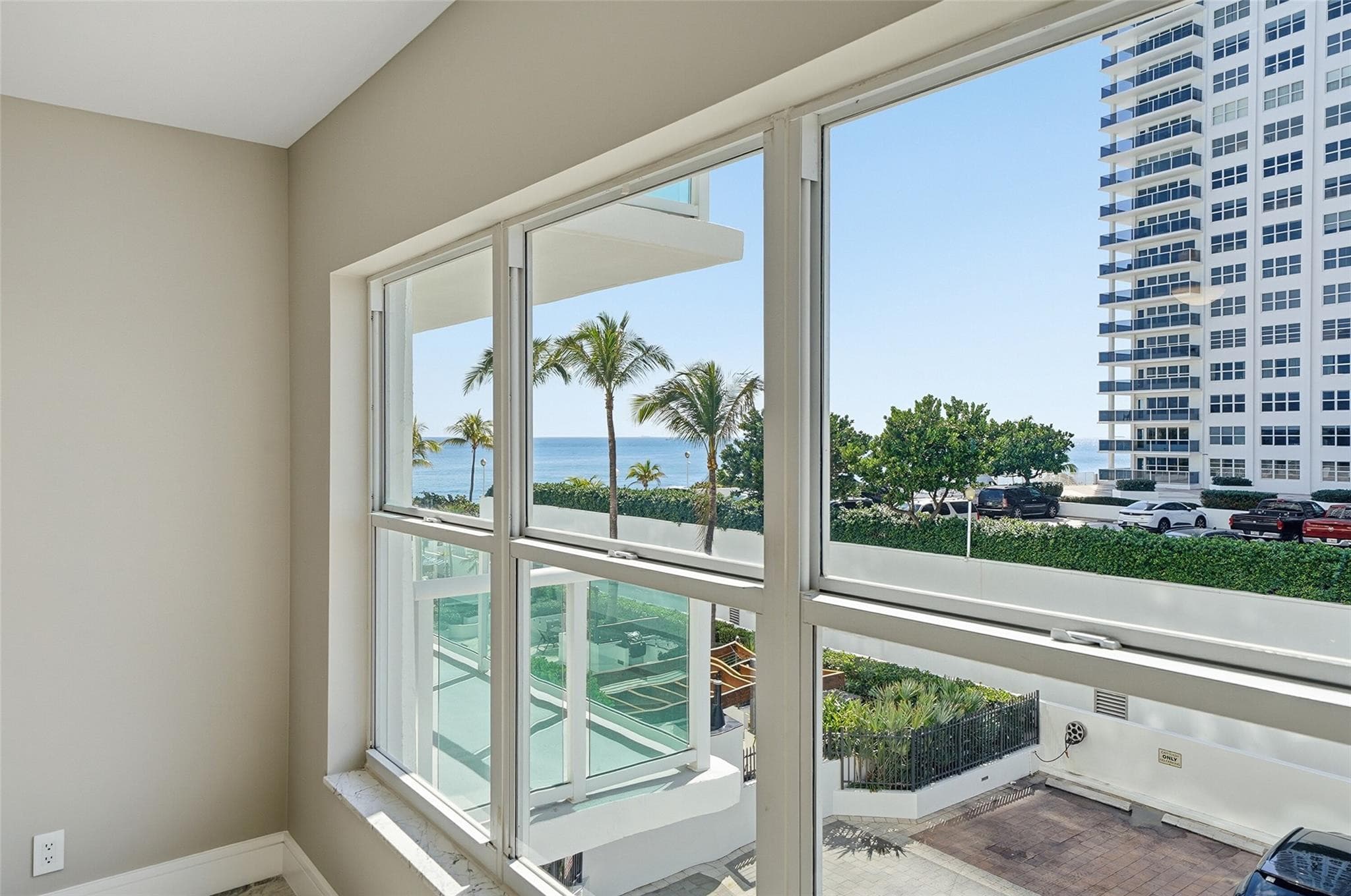 3550 Galt Ocean Drive 305, Fort Lauderdale, FL 33308 — photo 31 of 58