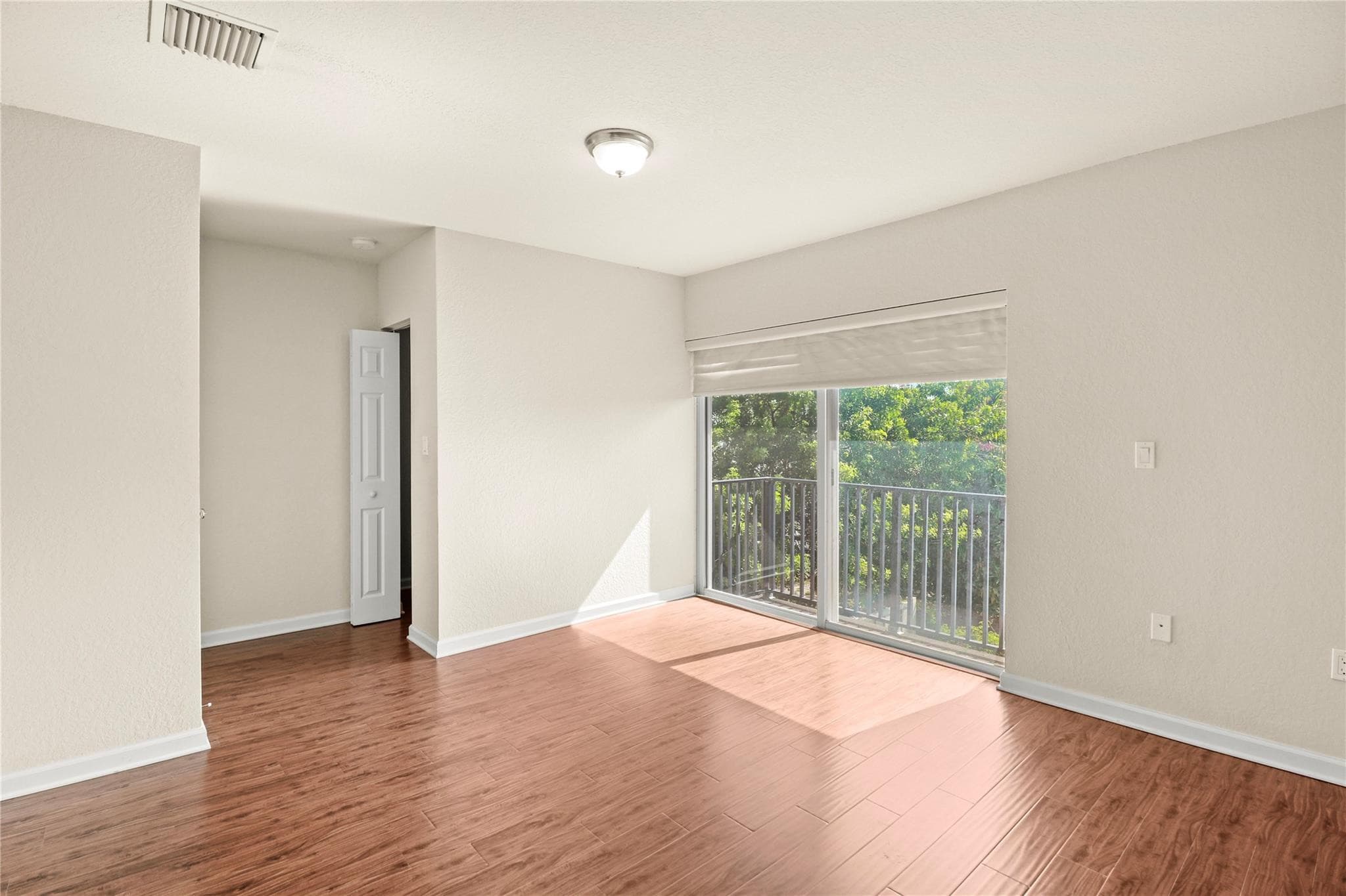 37 SE 3rd Avenue, Hallandale Beach, FL 33009 — photo 30 of 69