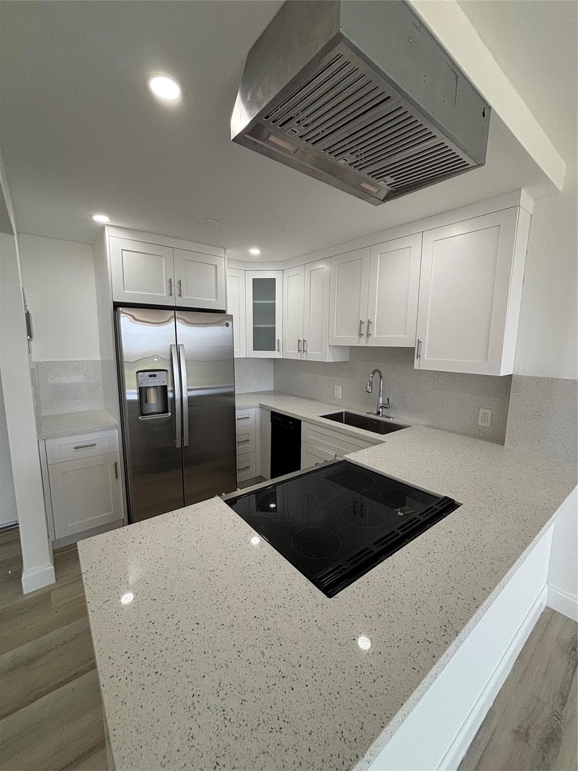20301 W Country Club Drive 1127, Aventura, FL 33180 — photo 5 of 26