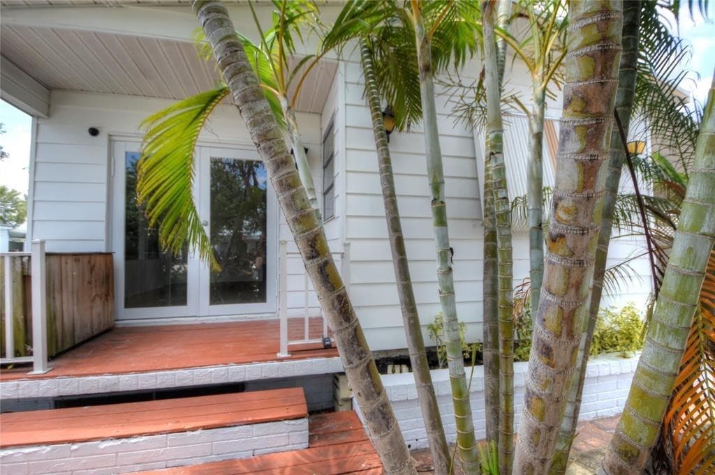 8608 SW 17th Street, Davie, FL 33324 — photo 5 of 19