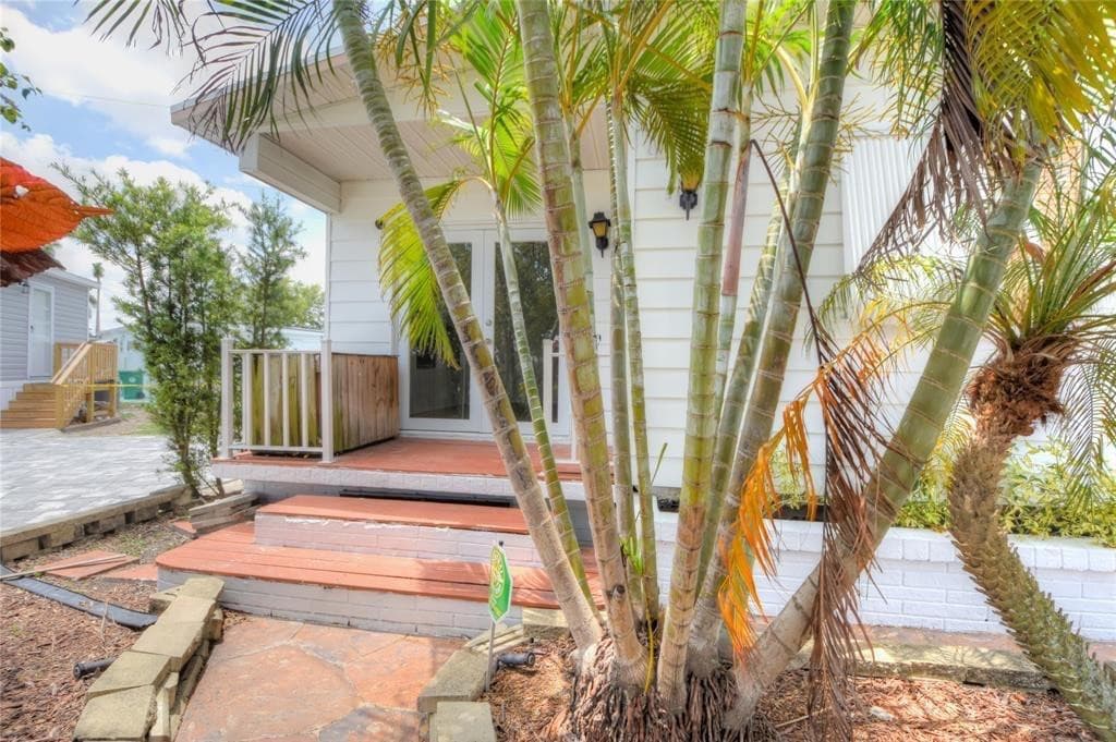 8608 SW 17th Street, Davie, FL 33324 — photo 7 of 19