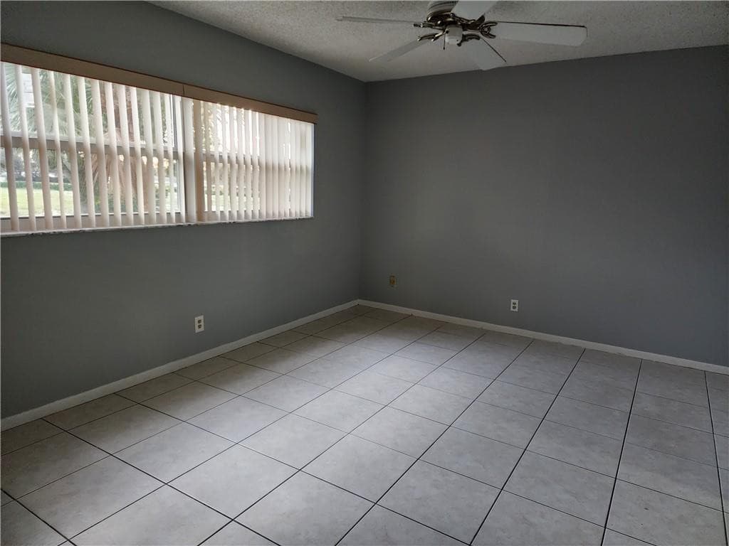 1005 Country Club Drive 207, Margate, FL 33063 — photo 7 of 10