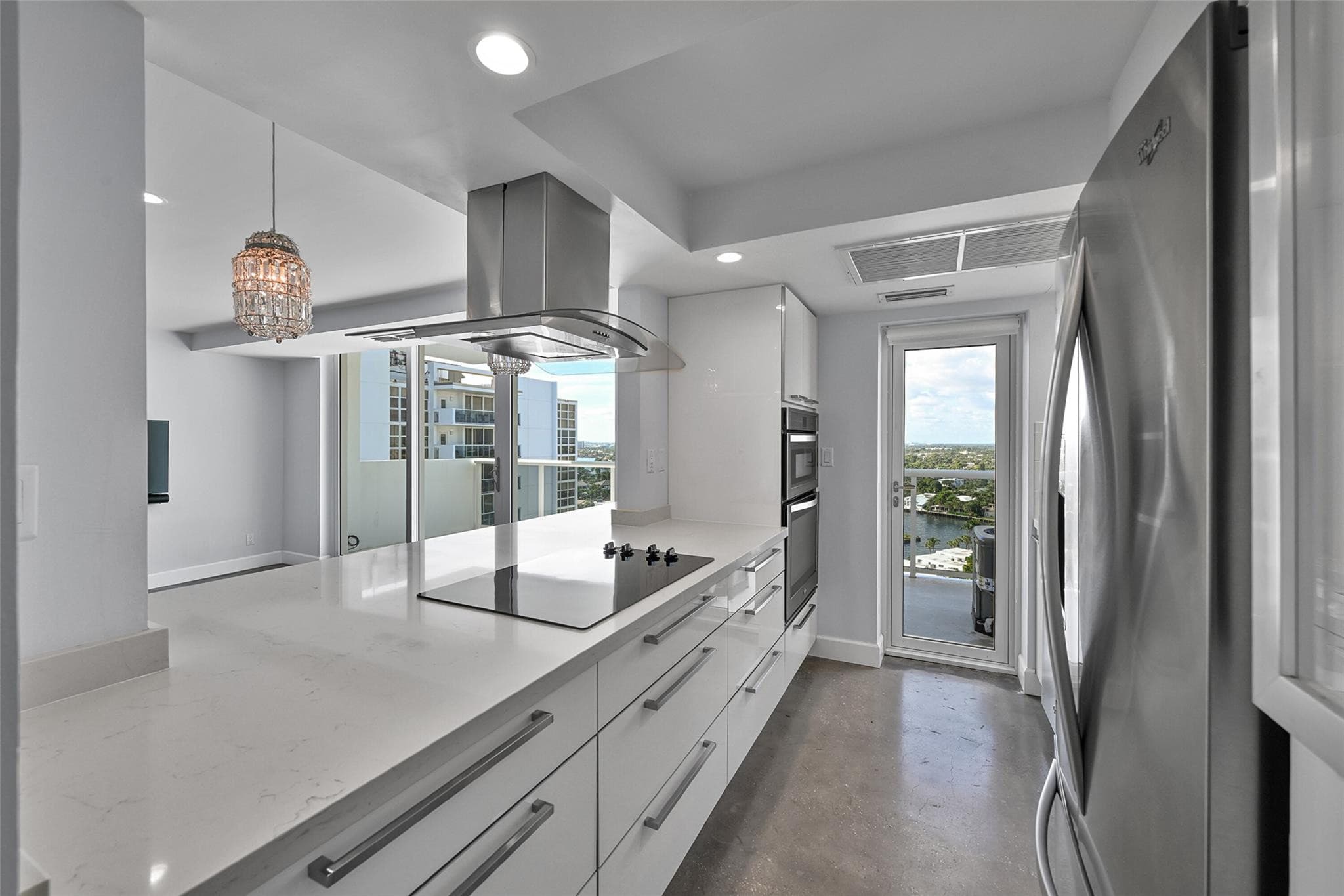 2715 N Ocean Boulevard 18e, Fort Lauderdale, FL 33308 — photo 5 of 27