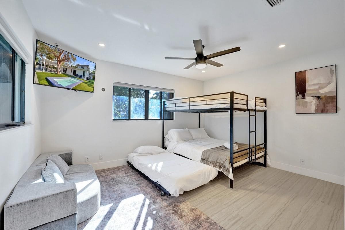 4417 SW 38th Terrace, Dania Beach, FL 33312 — photo 17 of 24