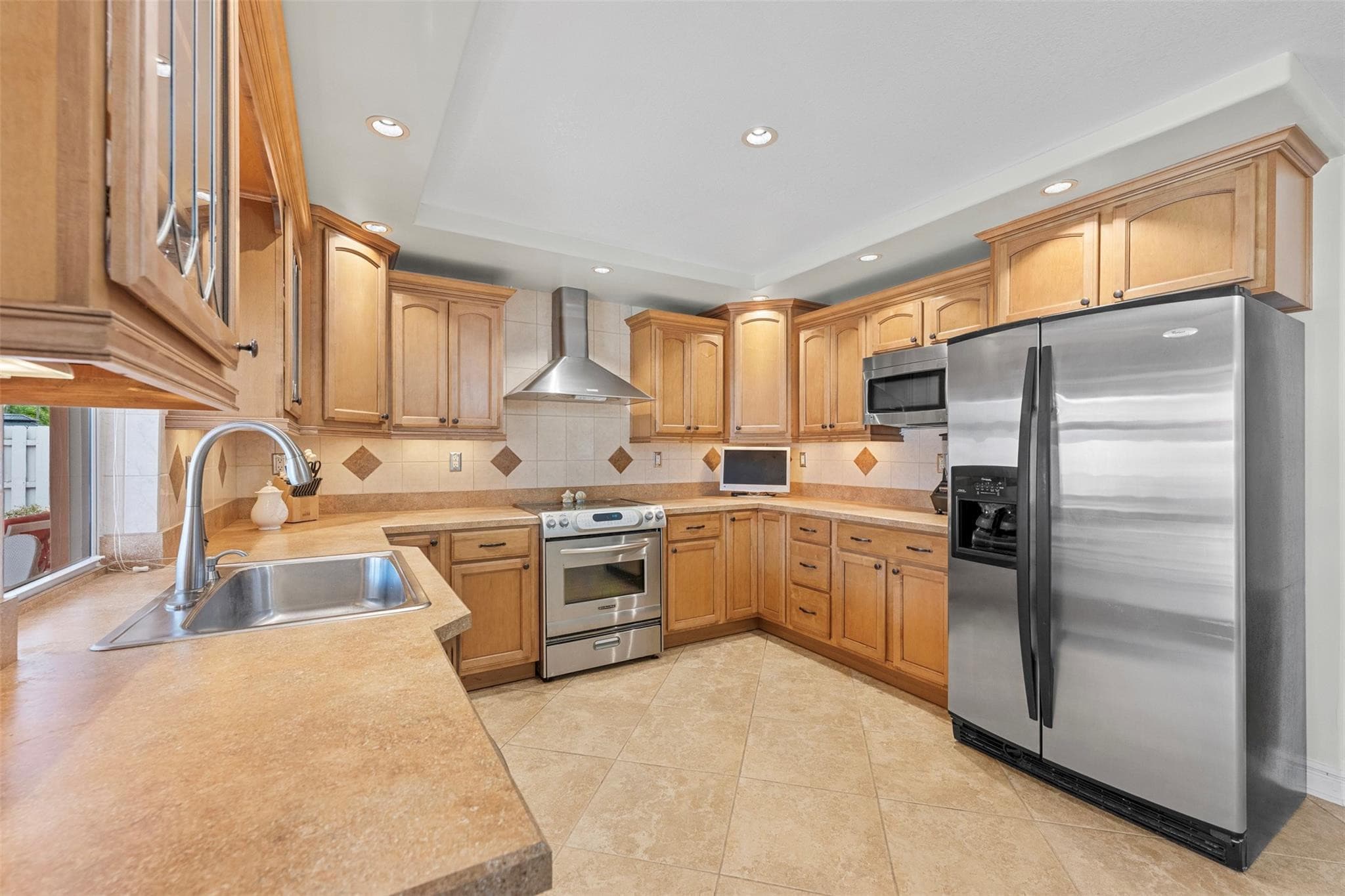 5284 NE 18th Terrace, Fort Lauderdale, FL 33308 — photo 15 of 57