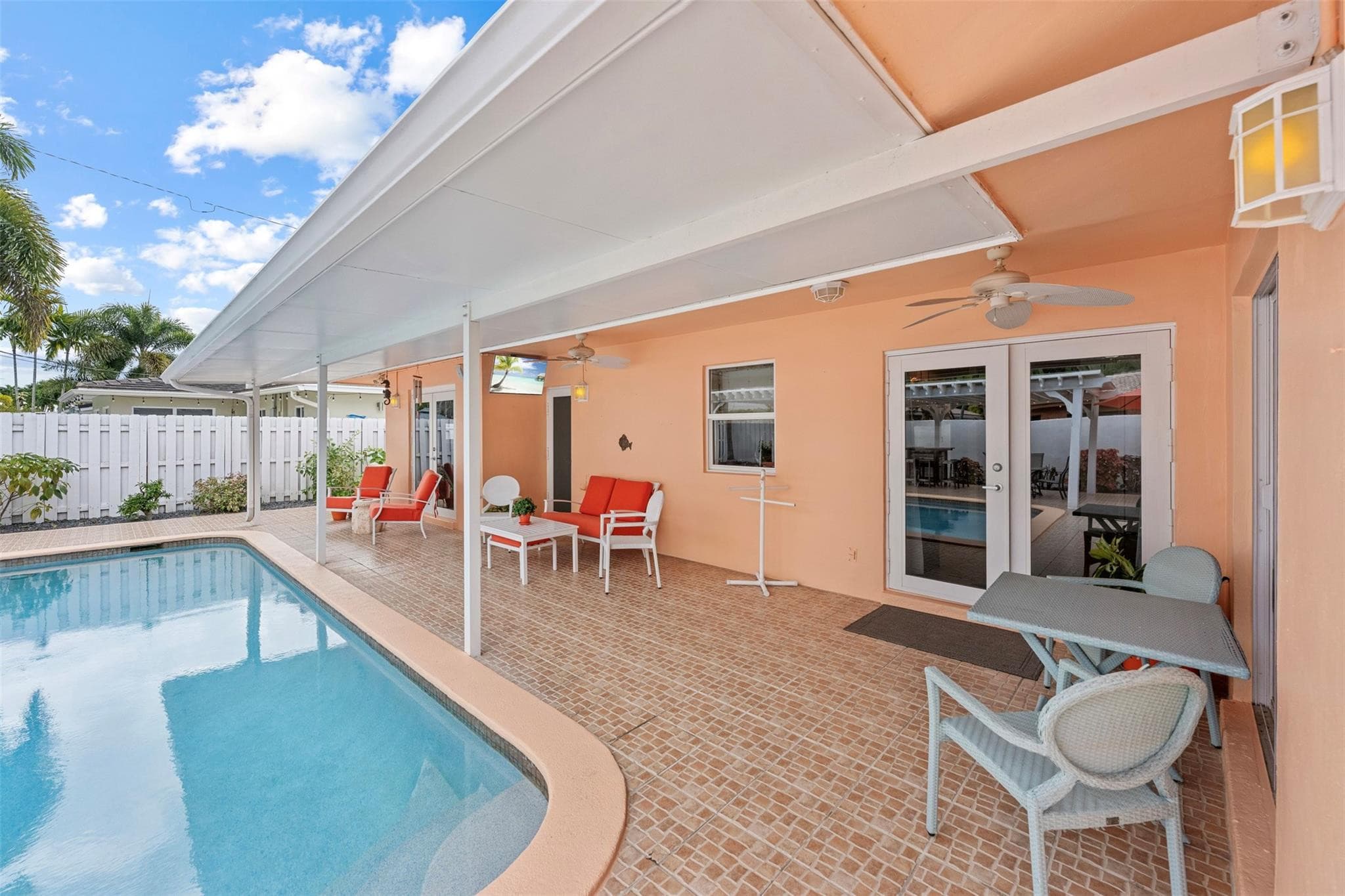 5284 NE 18th Terrace, Fort Lauderdale, FL 33308 — photo 7 of 57