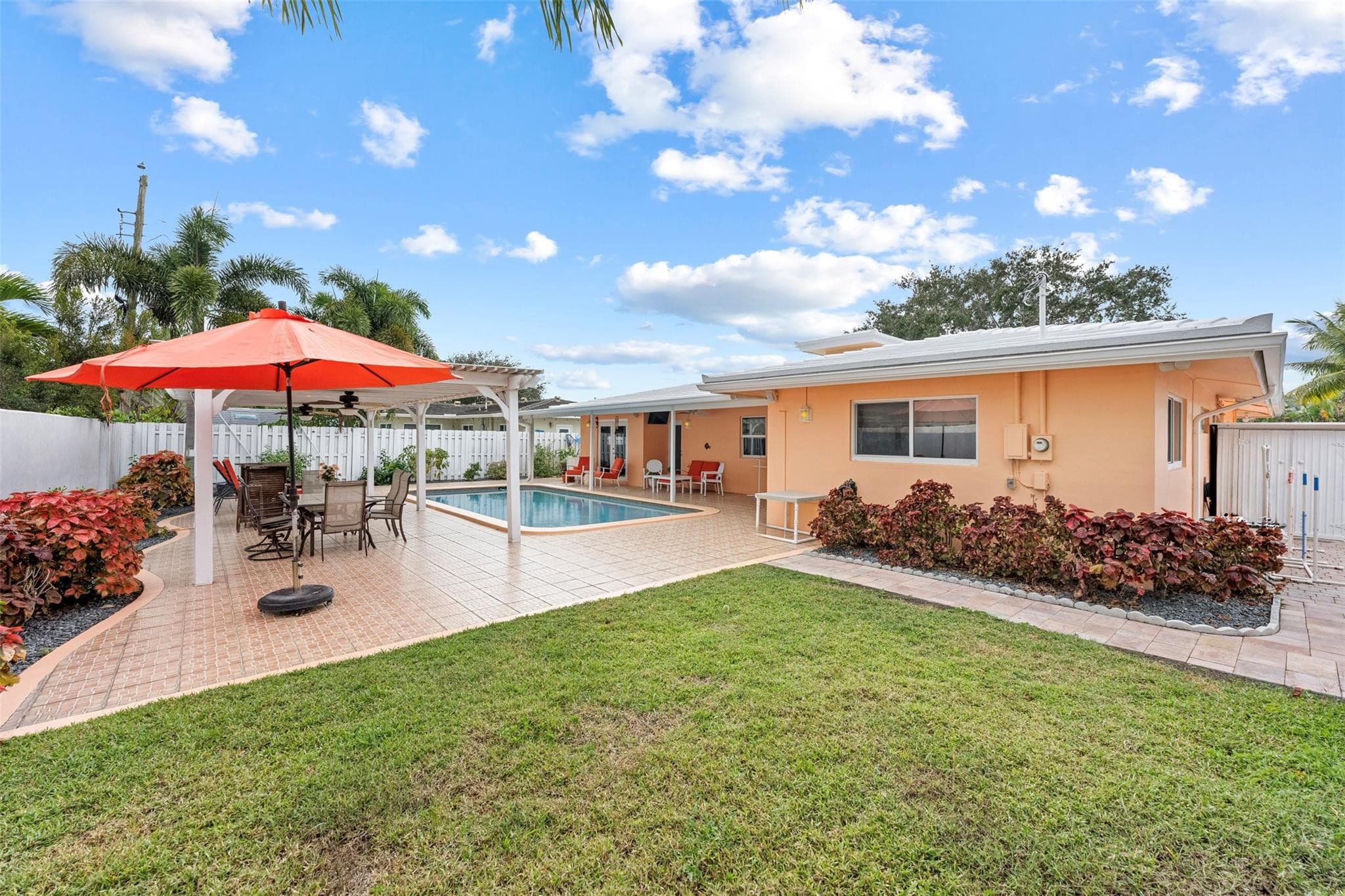 5284 NE 18th Terrace, Fort Lauderdale, FL 33308 — photo 8 of 57