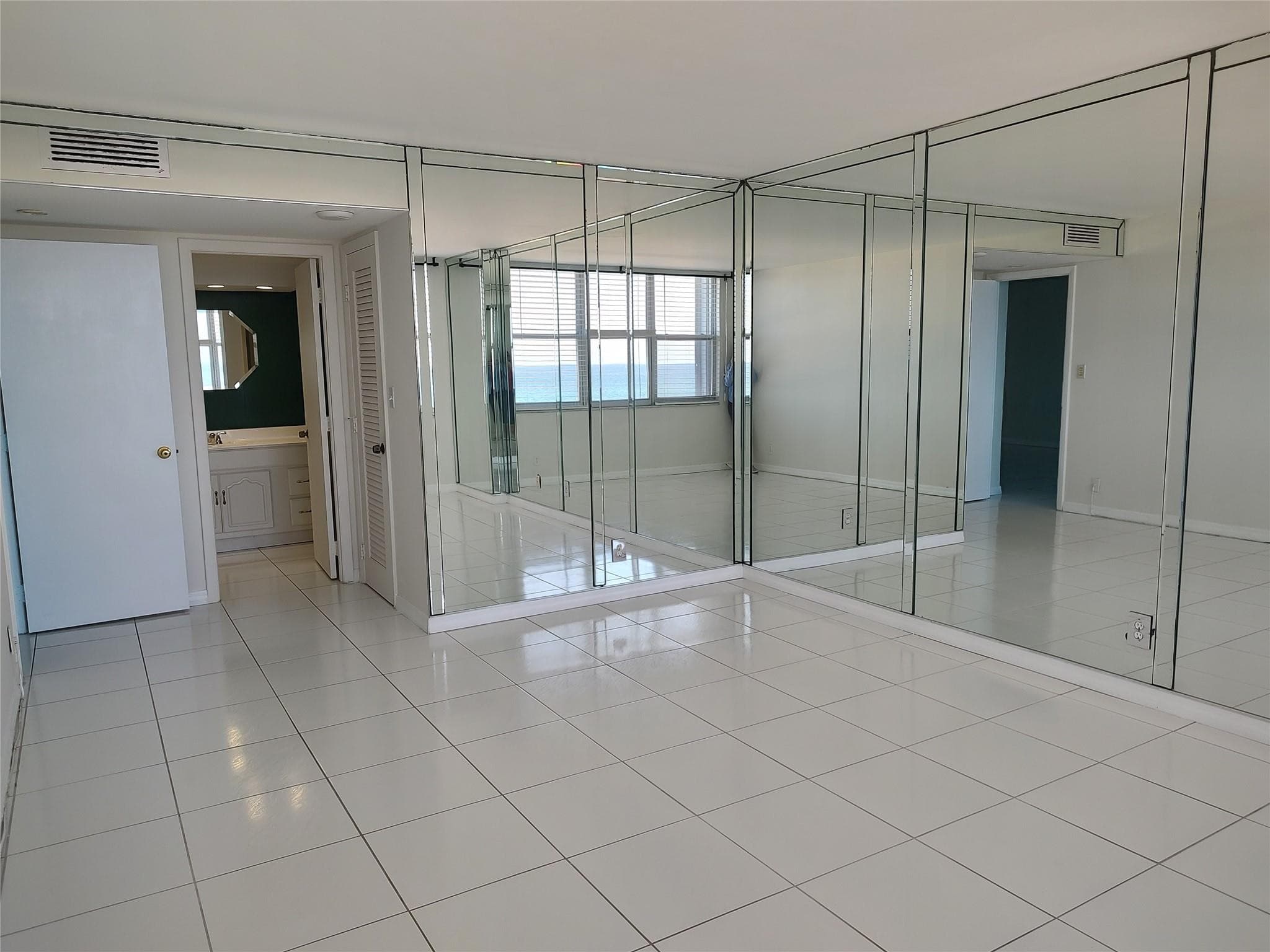 1012 N Ocean Boulevard 602, Pompano Beach, FL 33062 — photo 11 of 42