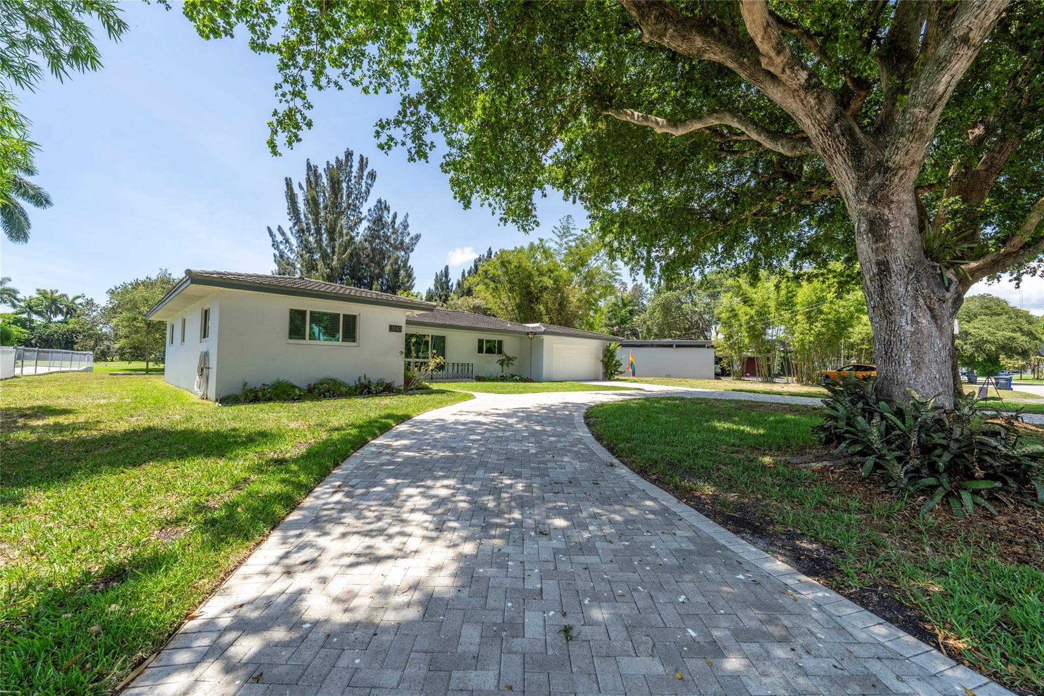 3140 Calle Largo Drive, Hollywood, FL 33021 — photo 6 of 46