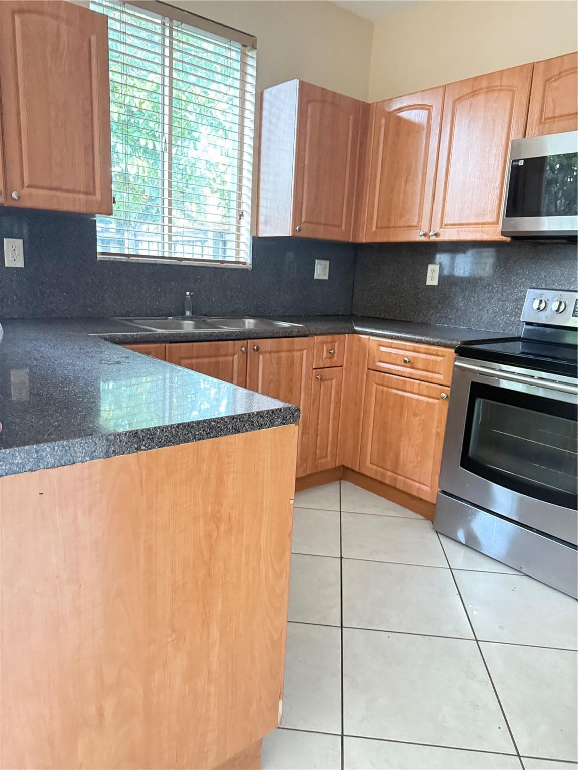 1433 SE 24th Court 261, Homestead, FL 33035 — photo 4 of 35