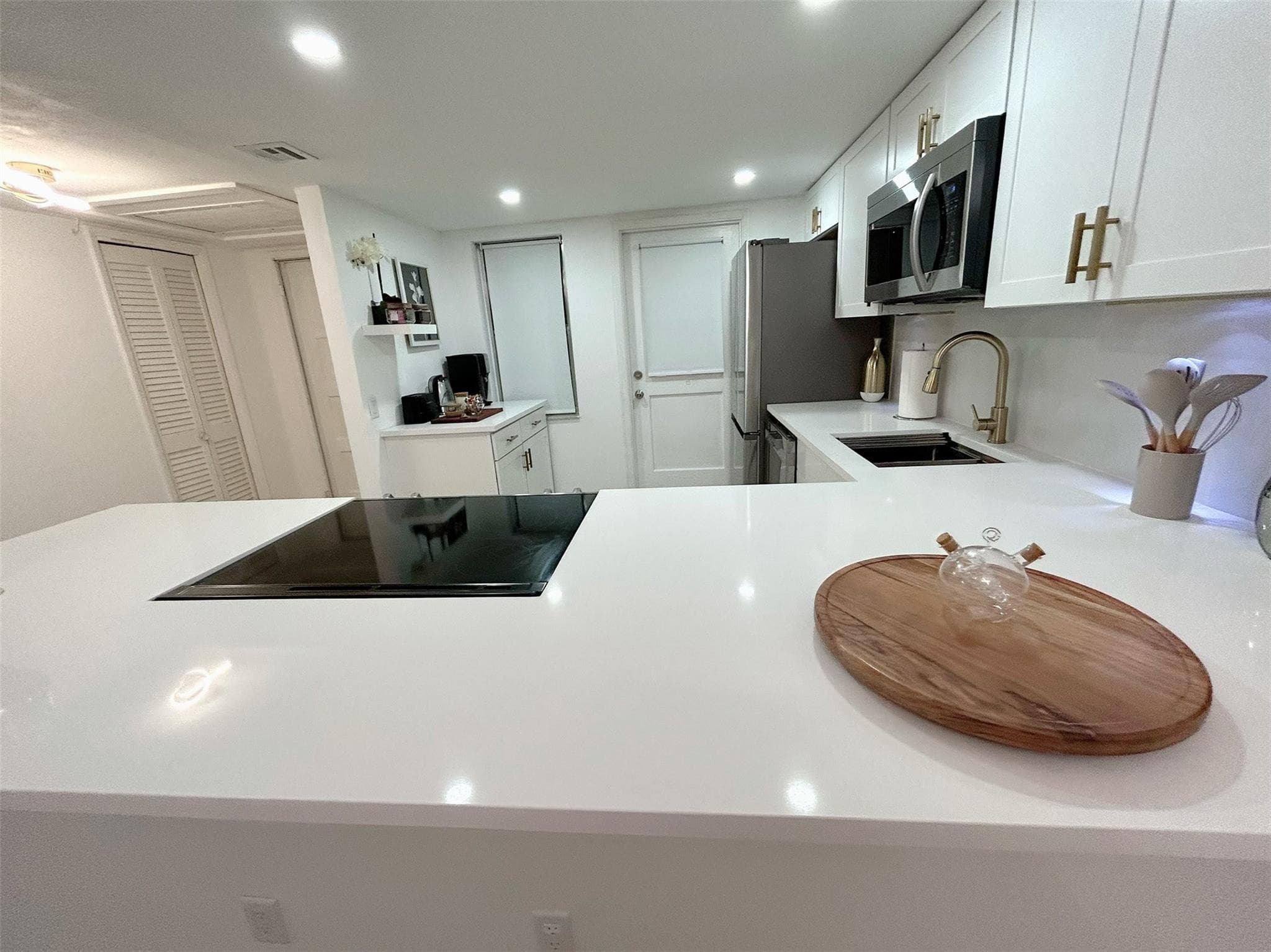 3000 N Palm Aire Drive 103, Pompano Beach, FL 33069 — photo 2 of 26